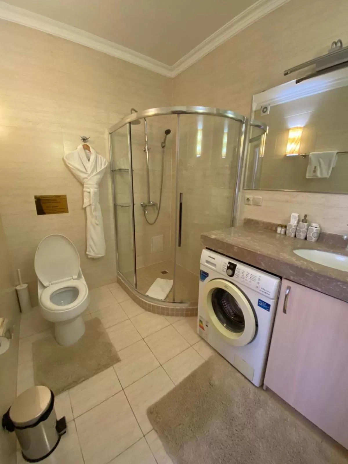 Deluxe Family Room in ATB Grand Hotel