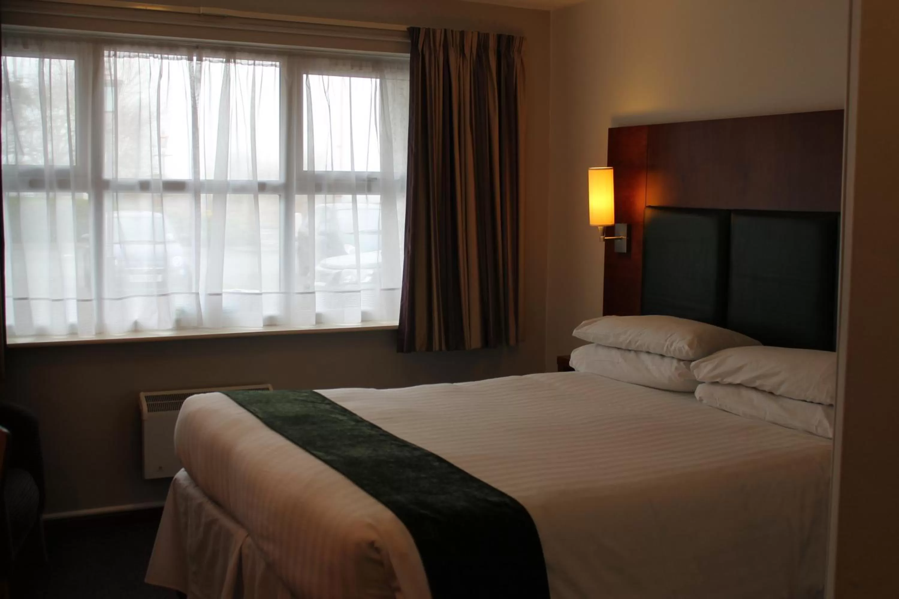 Bed in The Villa Express