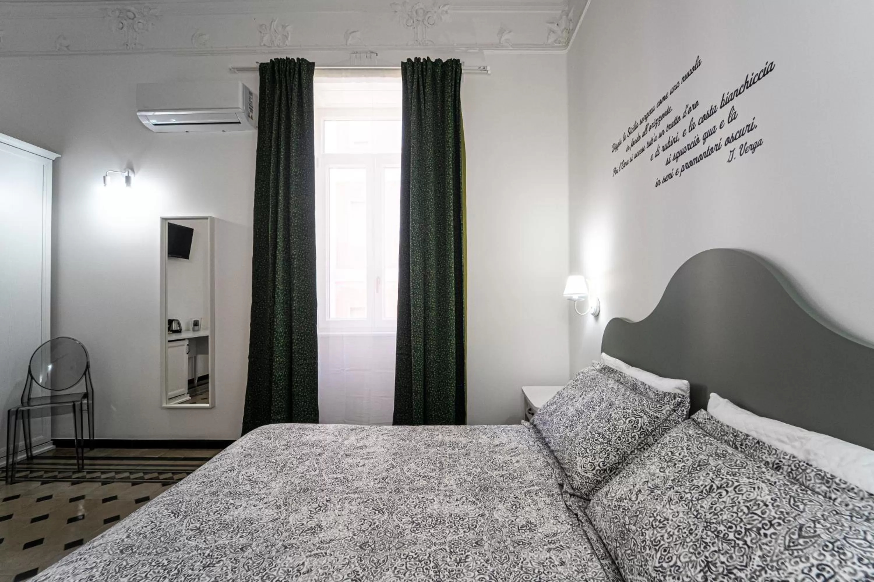 Bed in Gli specchi di Archimede