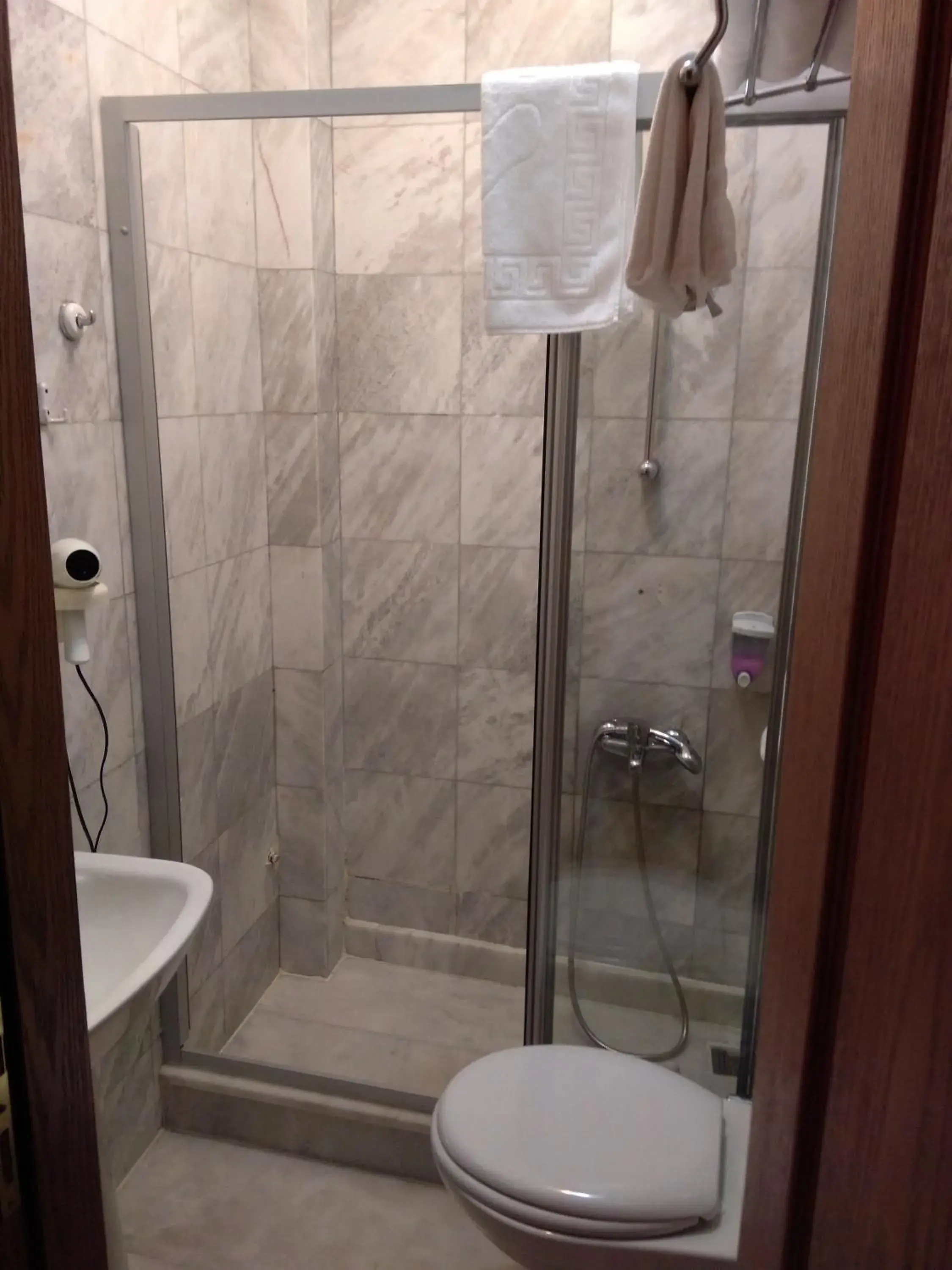 Bathroom in Kybele Hotel