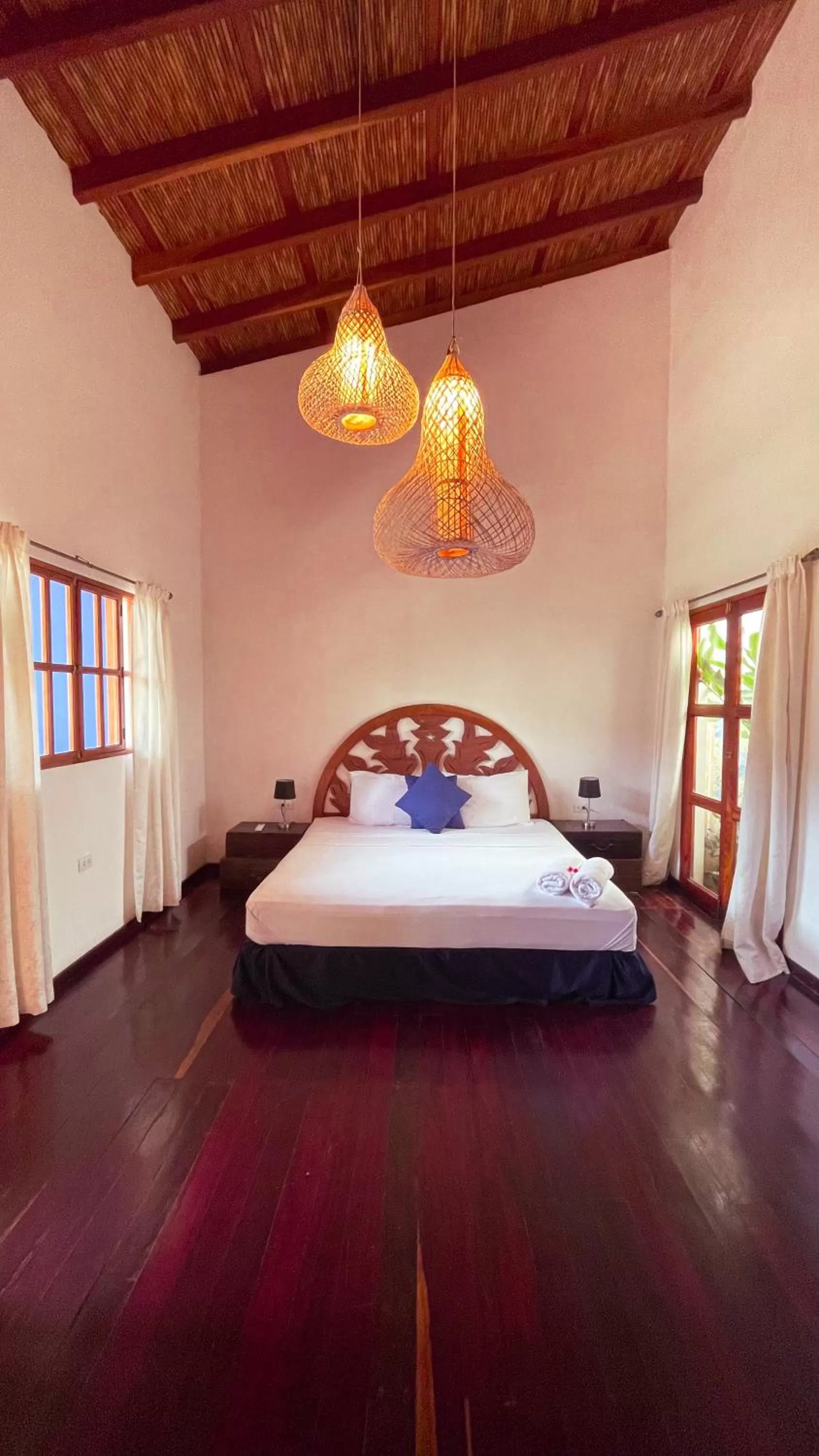 Photo of the whole room, Bed in Miss Margrits