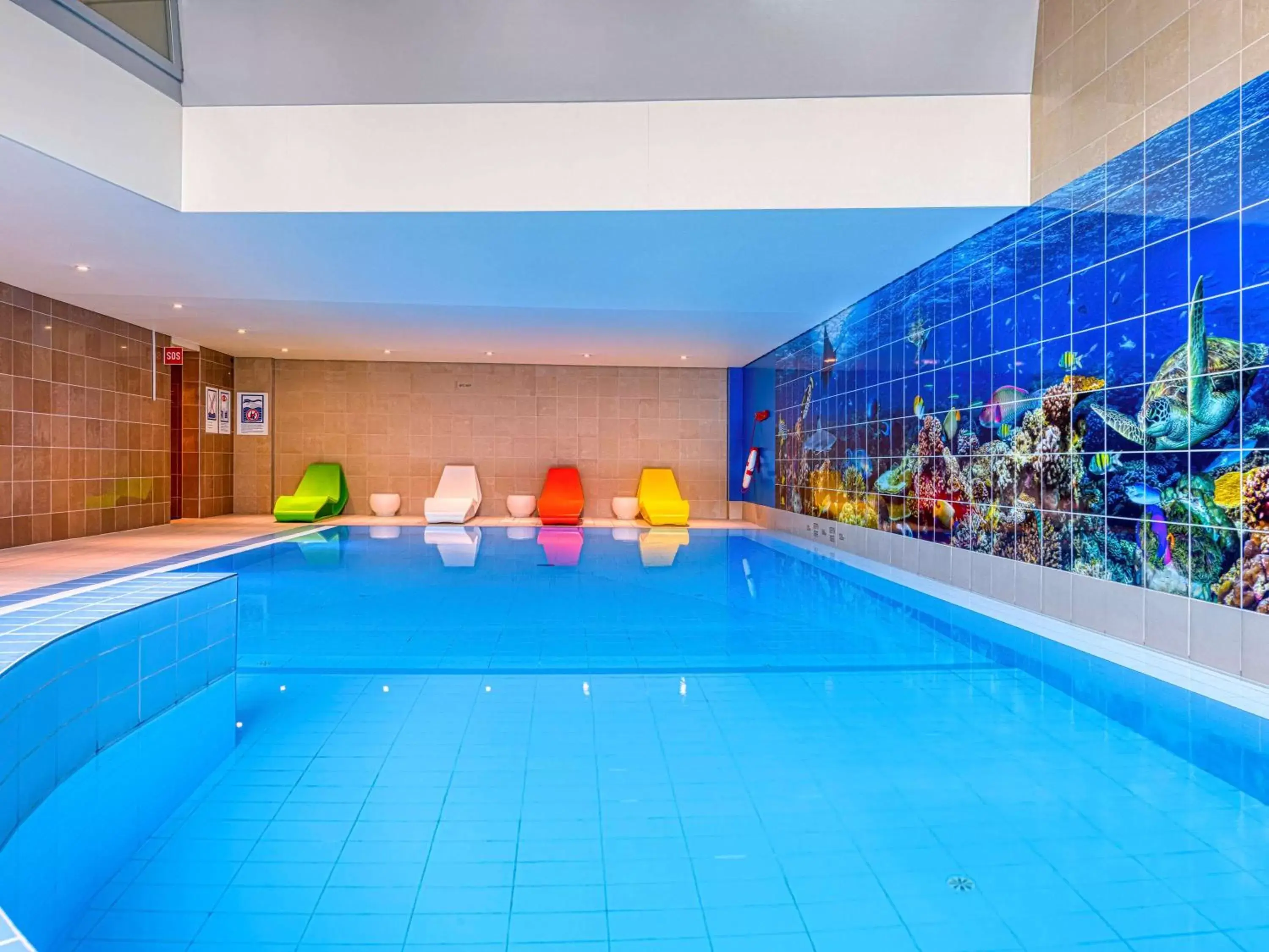 On site, Swimming Pool in Novotel Zurich City West