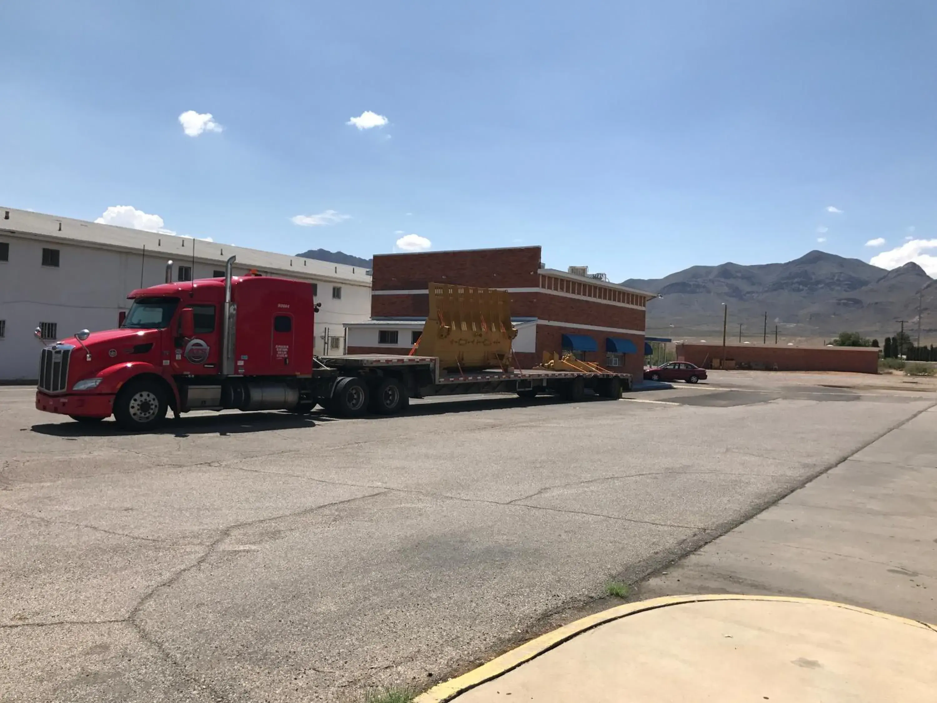 Landmark view, Property Building in Super Lodge Motel El Paso