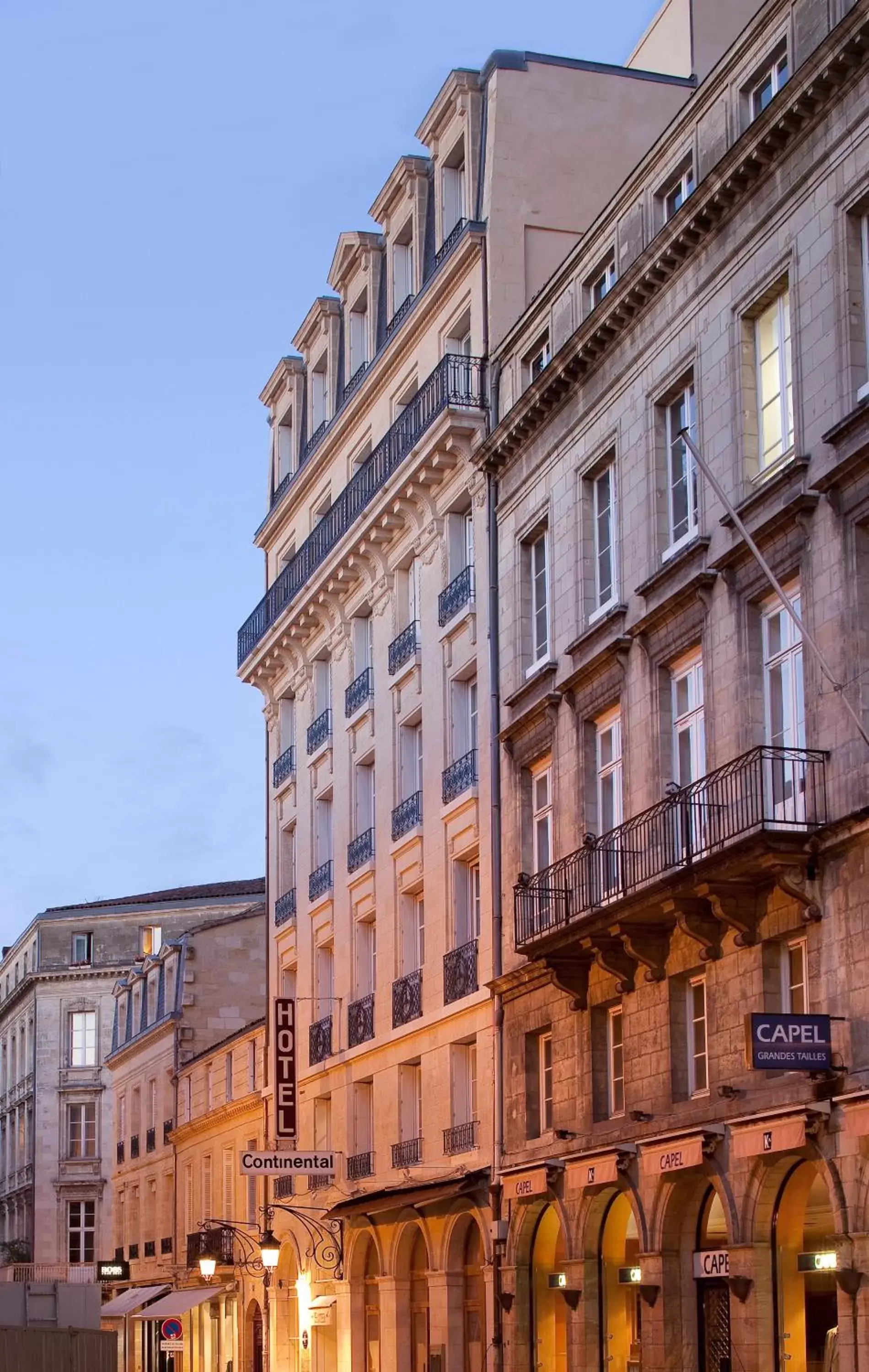 Facade/entrance, Property Building in Hotel Konti Bordeaux by HappyCulture