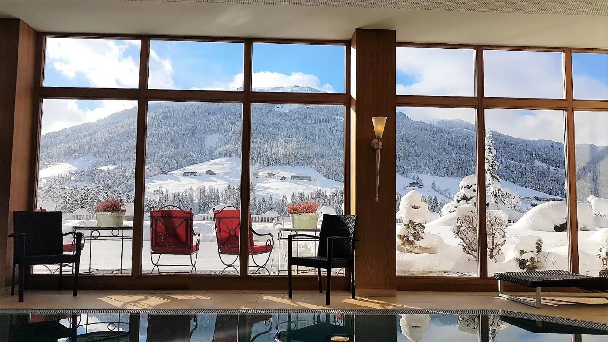 Swimming pool, Winter in Natur & Spa Resort "Der Alpbacherhof" Superior