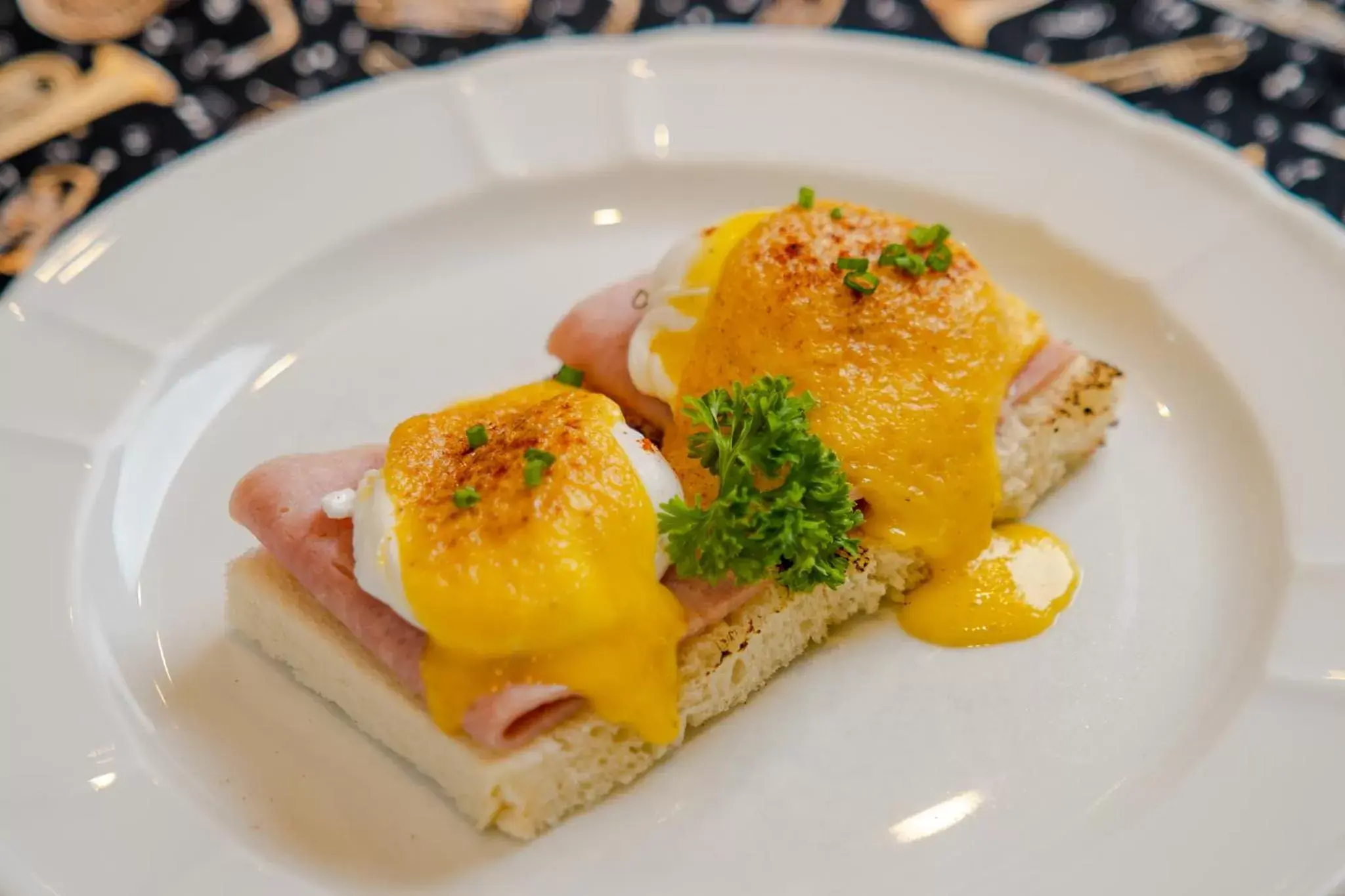 Restaurant/places to eat in Whitehouse Condotel Restaurant/places to eat in Whitehouse Condotel