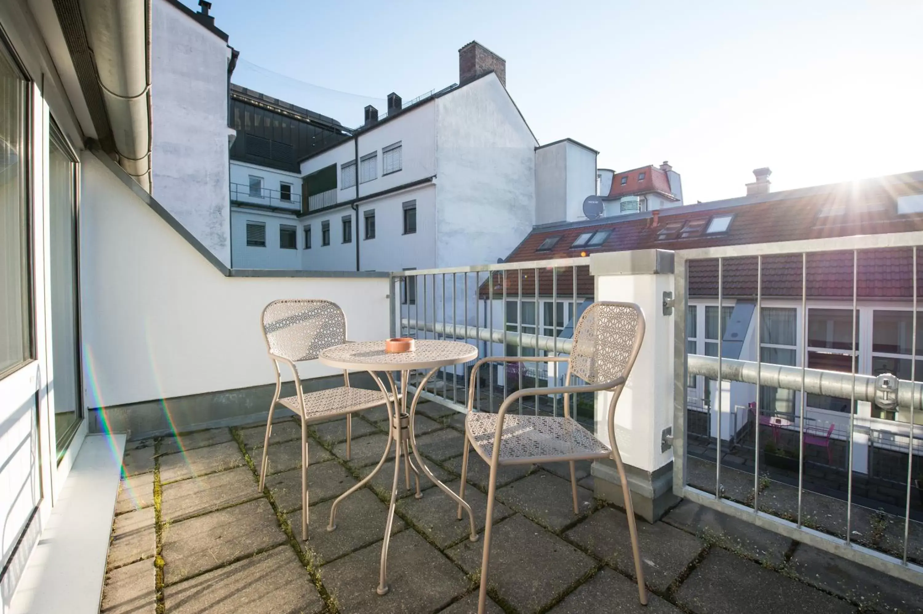 Balcony/Terrace in Wombat's City Hostel Munich Hauptbahnhof