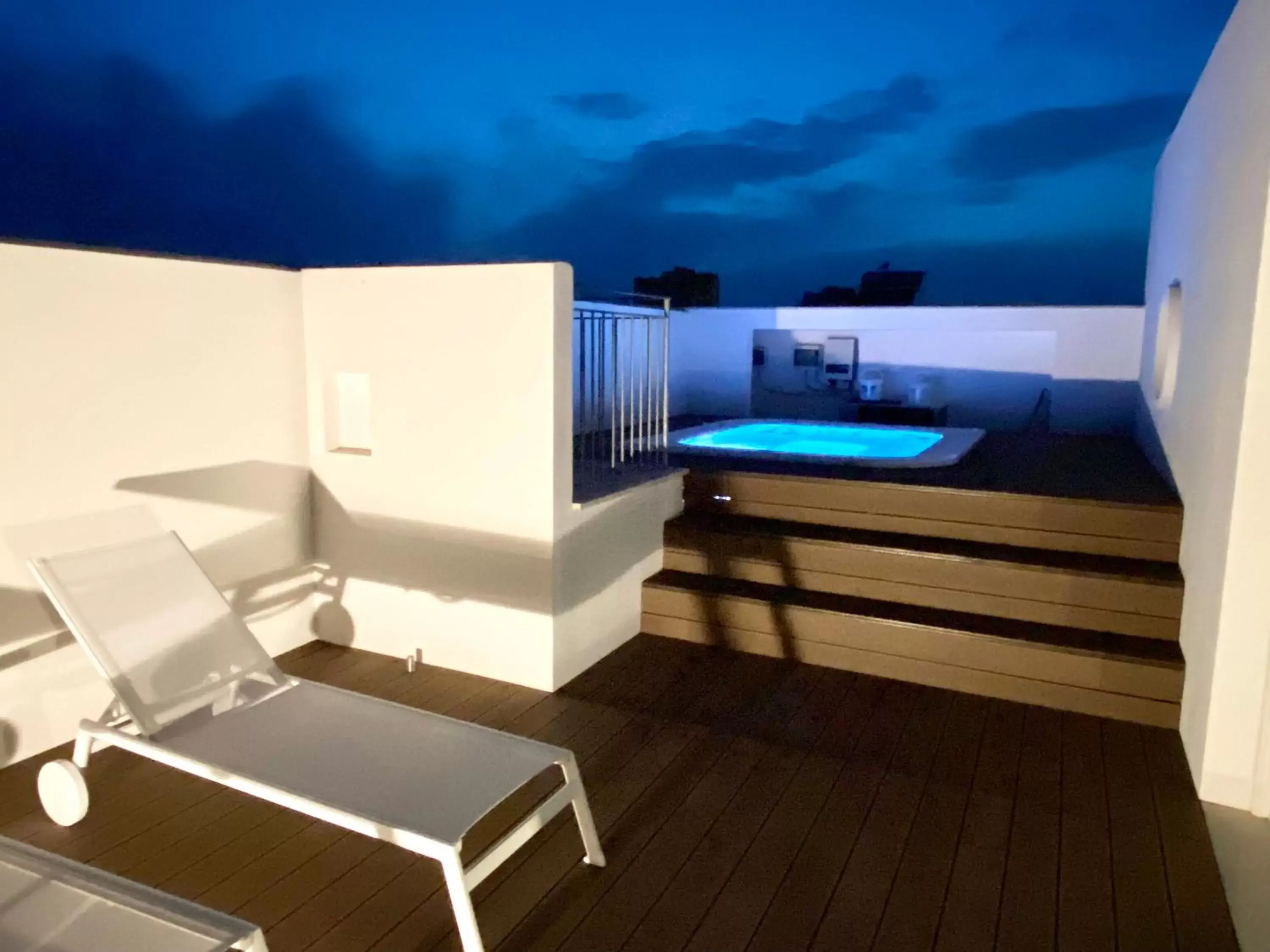 Hot Tub, Swimming Pool in WeLive Trapani - luxury apartments and pool
