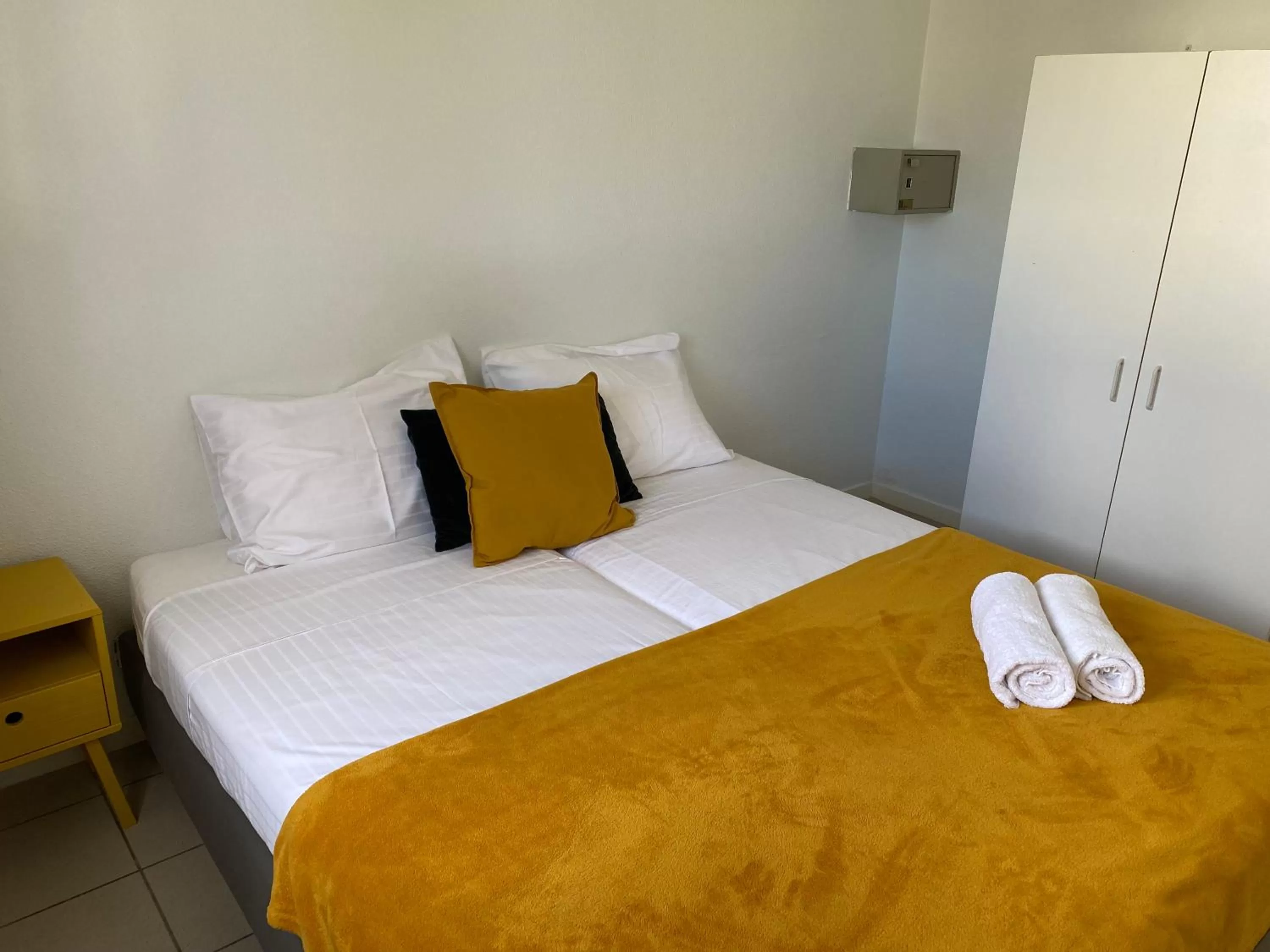 Bedroom, Bed in Montana Eco Resort Aruba