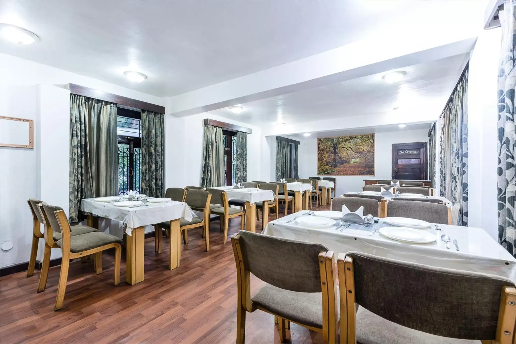 Restaurant/places to eat in Hotel Kullu Valley Restaurant/places to eat in Hotel Kullu Valley