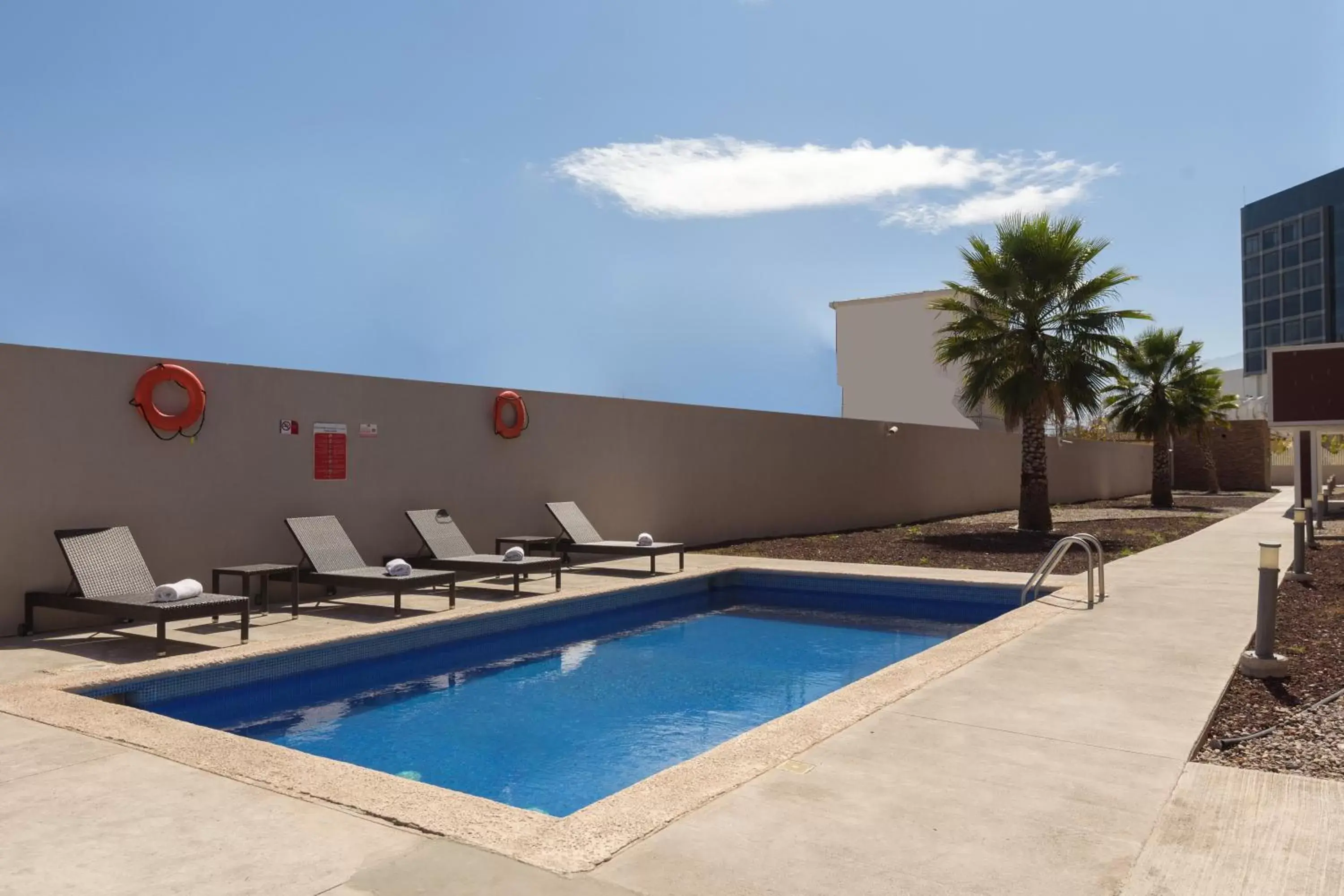Pool view, Swimming Pool in Extended Suites Queretaro Juriquilla