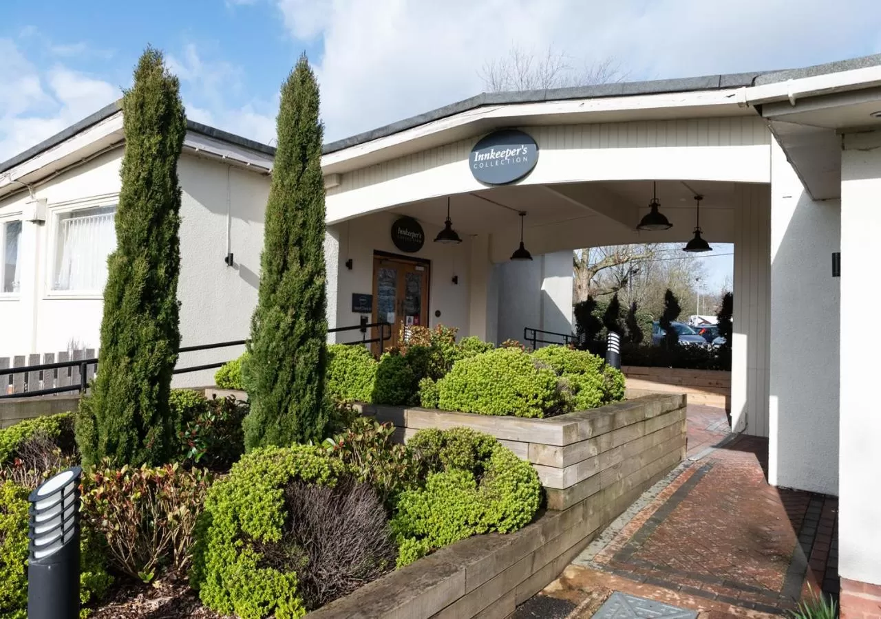 Facade/entrance, Property Building in Toby Carvery Exeter M5 J30 by Innkeeper's Collection