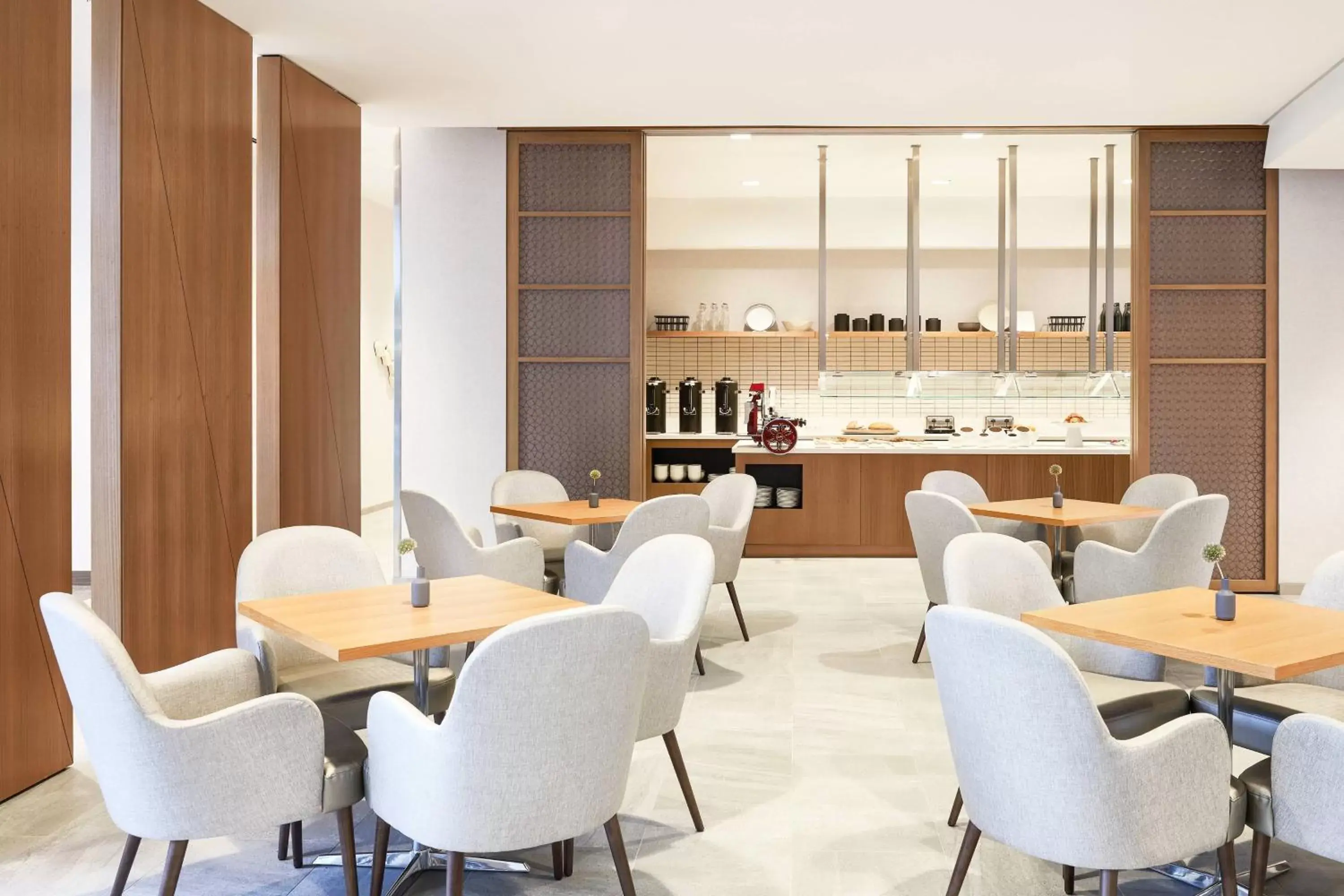 Kitchen or kitchenette, Restaurant/Places to Eat in AC Hotel By Marriott Dallas By The Galleria