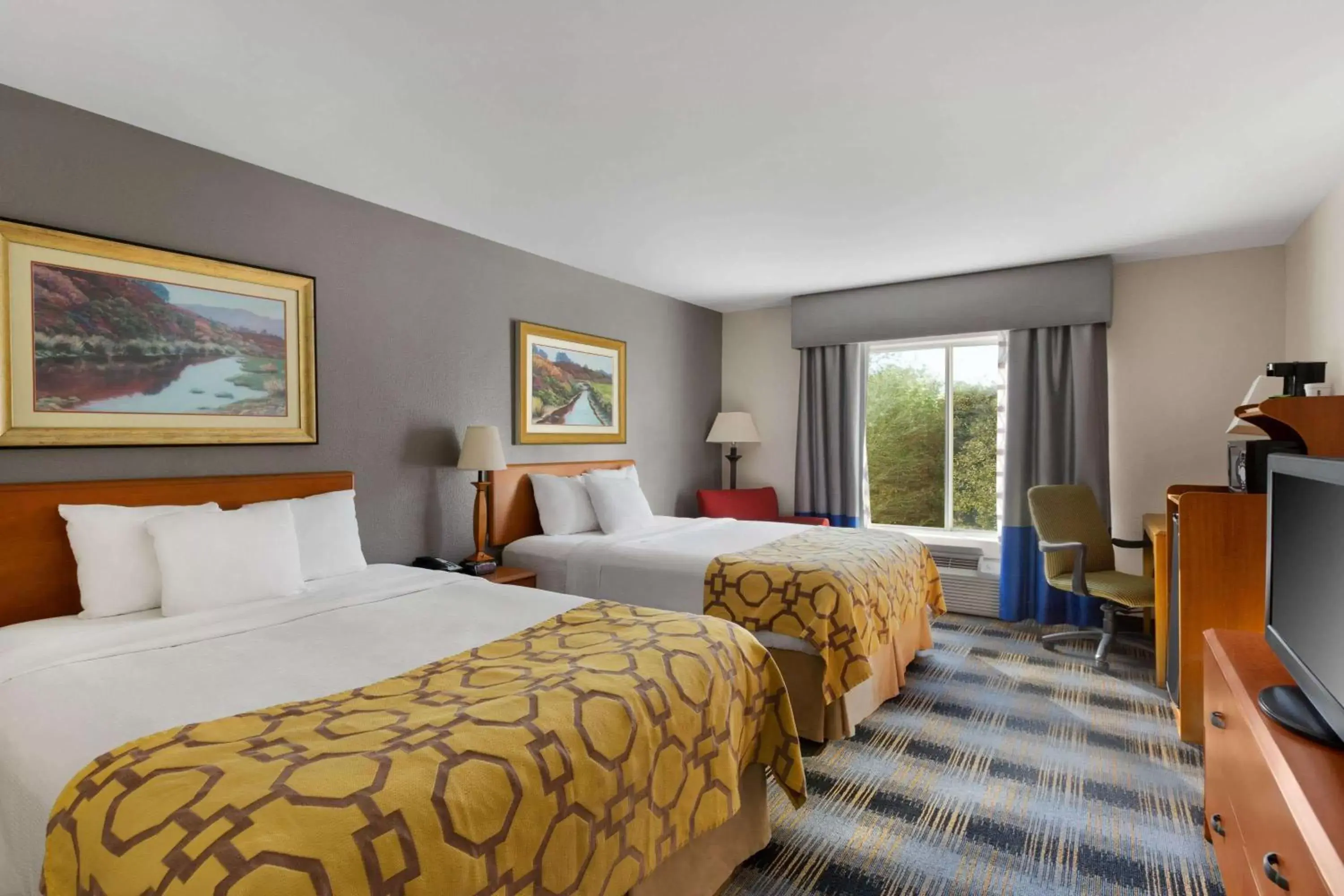 Photo of the whole room, Bed in Baymont by Wyndham Lithia Springs Atlanta