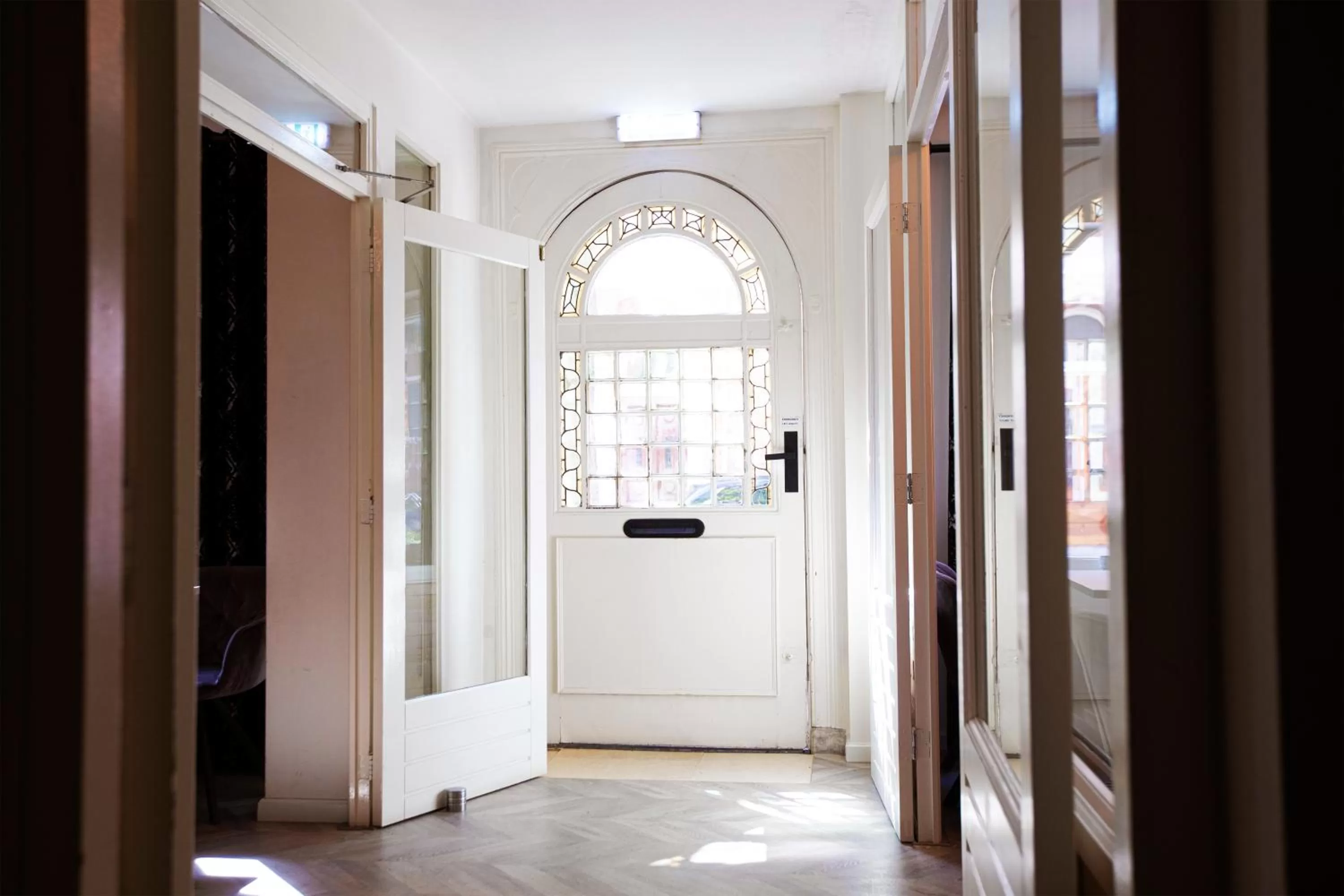 Property building in Quentin England Hotel