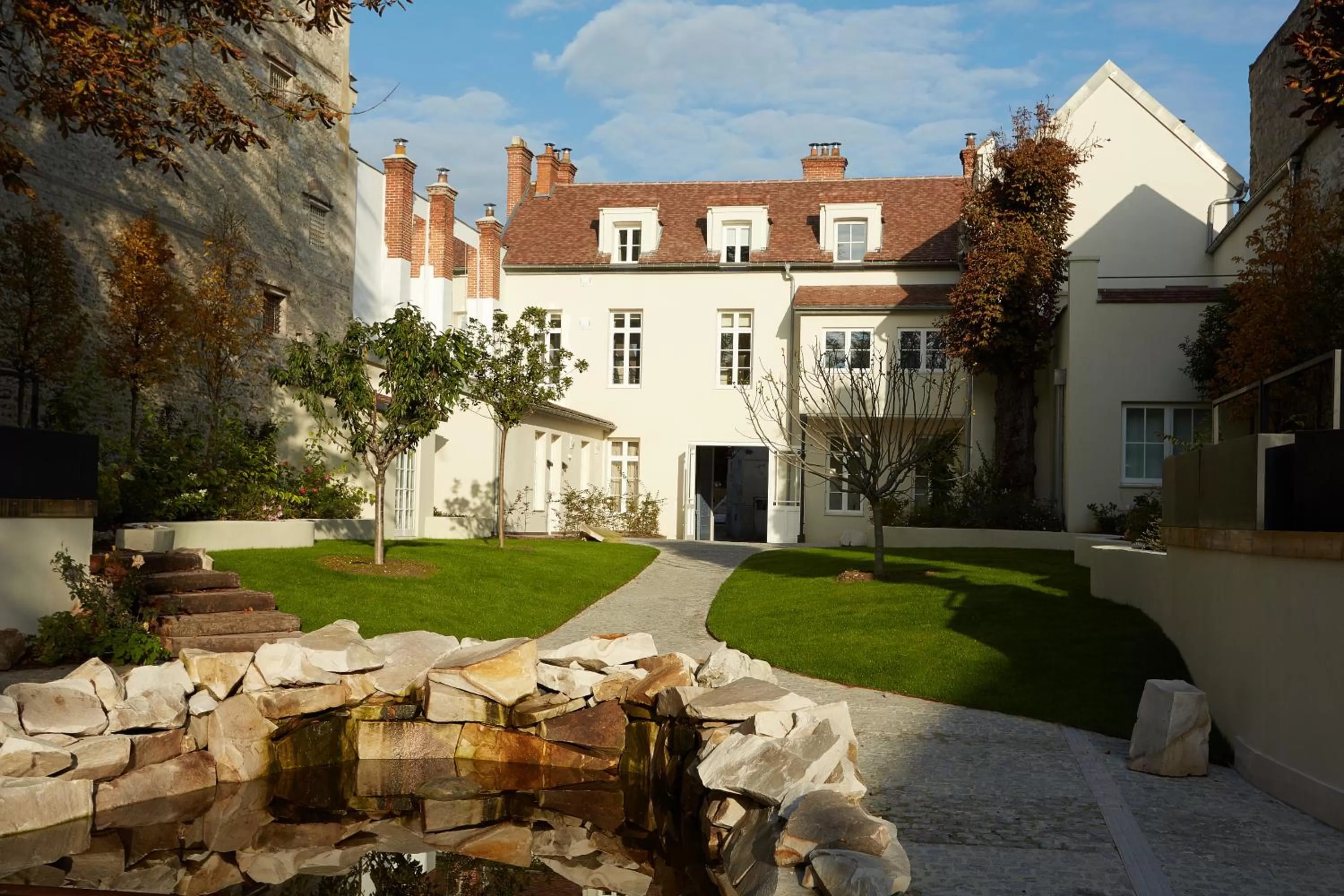 View (from property/room) in Hôtel de Cavoye