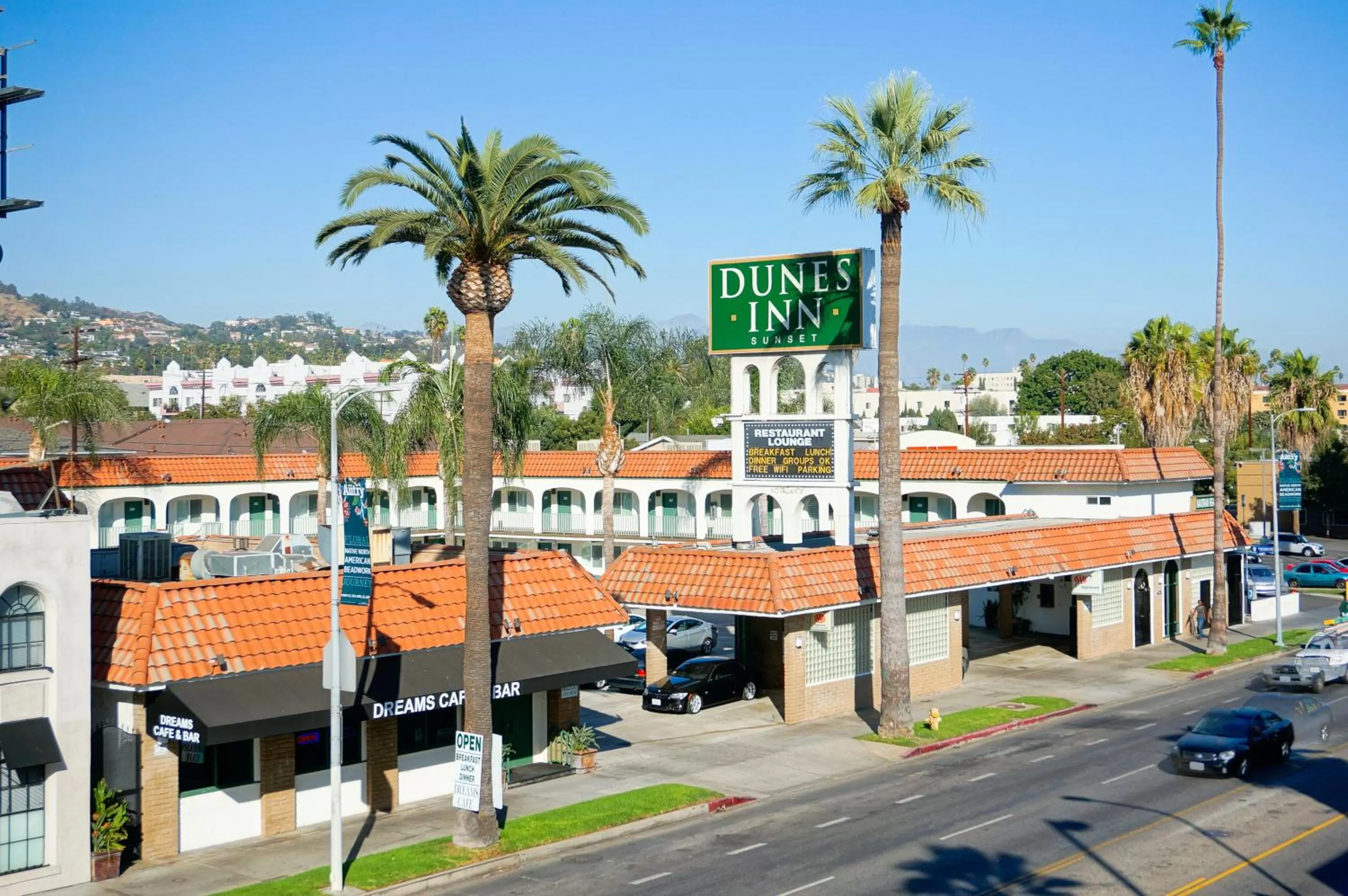 Facade/entrance in Dunes Inn - Sunset