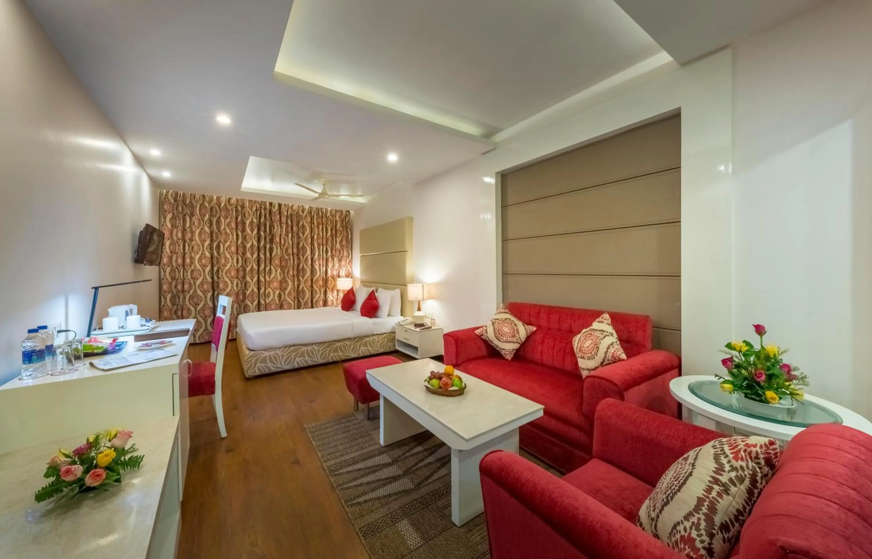 Photo of the whole room, Bed in Hotel Hindusthan International, Bhubaneswar