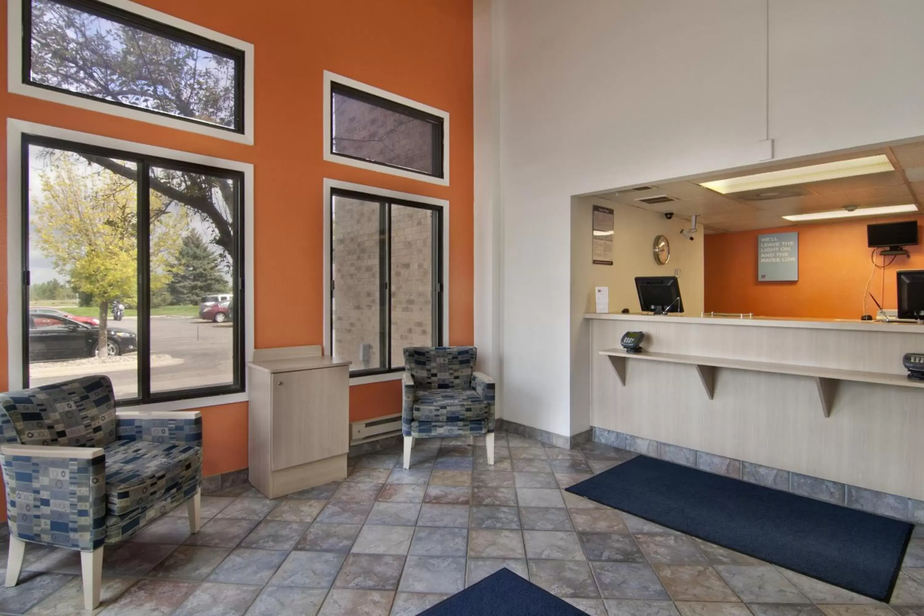 Lobby or reception, Lobby/Reception in Motel 6-Lakeville, MN - South - Lakeville