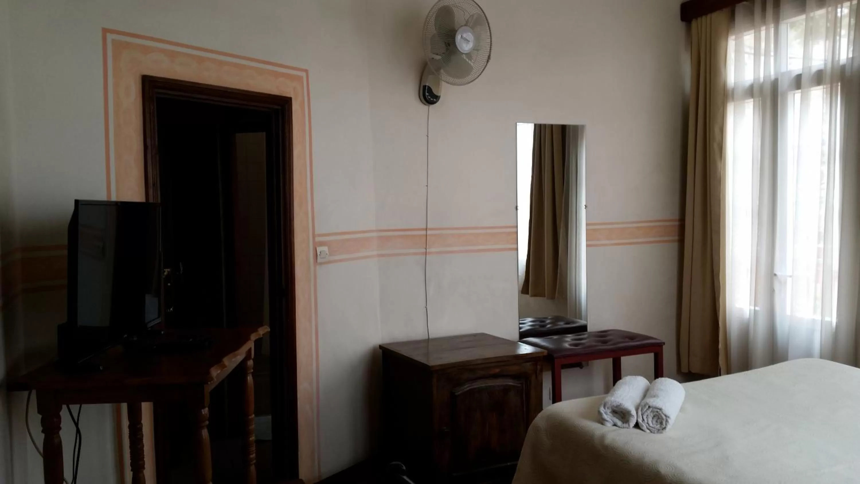 TV and multimedia, Bed in Relais De La Haute Ville Tana