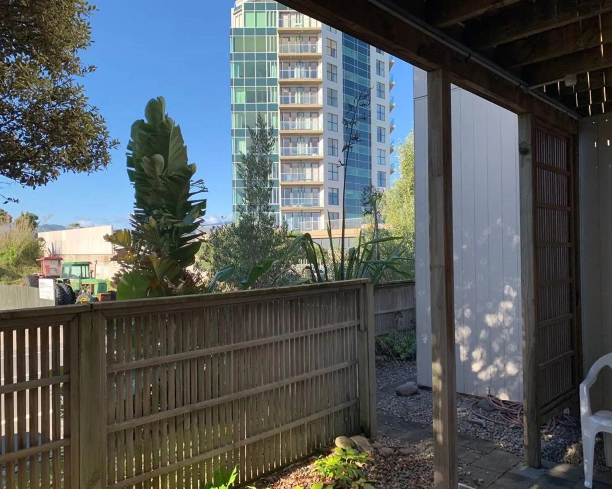 Garden view in Wrights by the Sea Motel