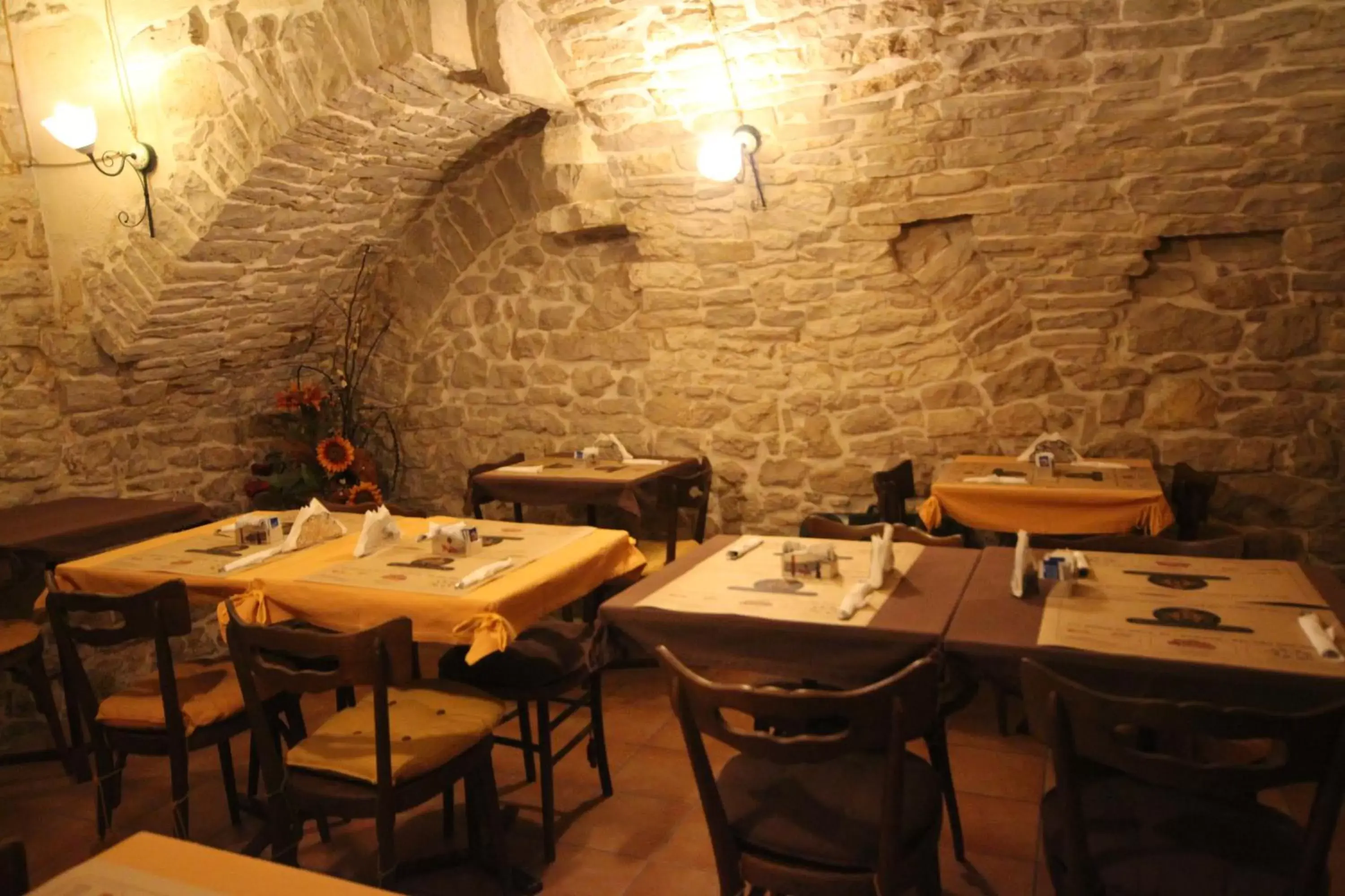 Restaurant/Places to Eat in Albergo Tripoli B&B Affittacamere