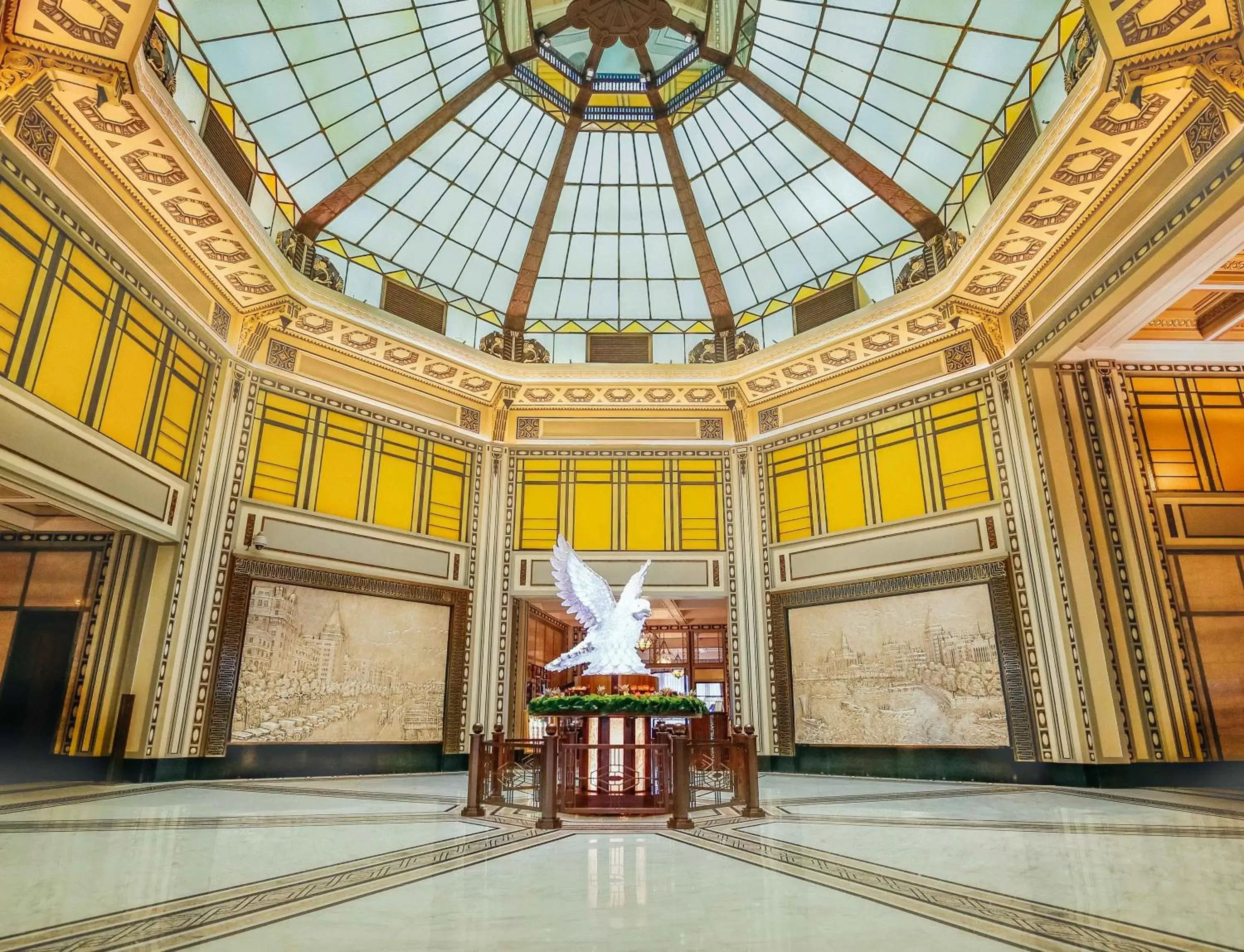 Lobby or reception in Fairmont Peace Hotel On the Bund (Start your own story with the BUND)