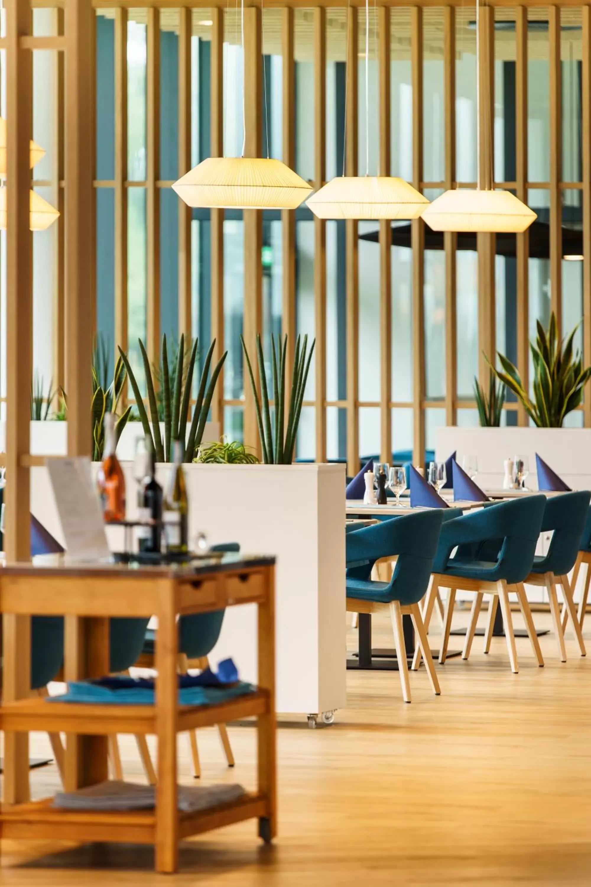 Restaurant/places to eat in Seaside Park Hotel Restaurant/places to eat in Seaside Park Hotel