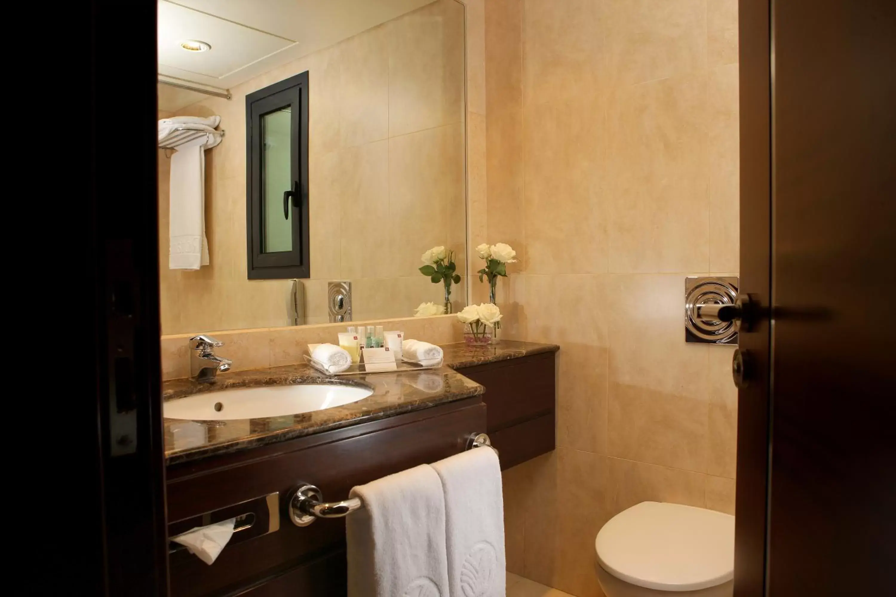 Bathroom in Raouche Arjaan by Rotana