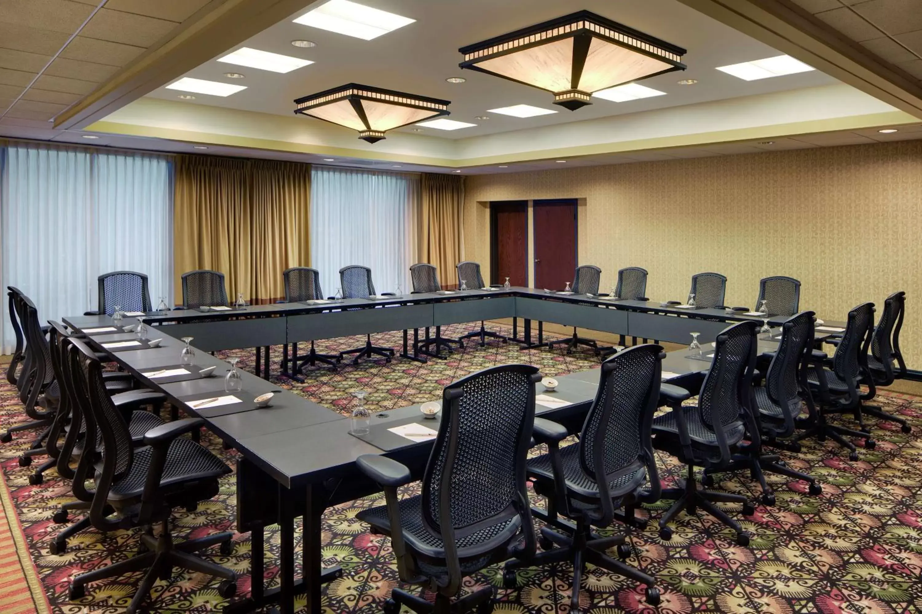 Meeting/conference room in DoubleTree by Hilton Seattle Airport