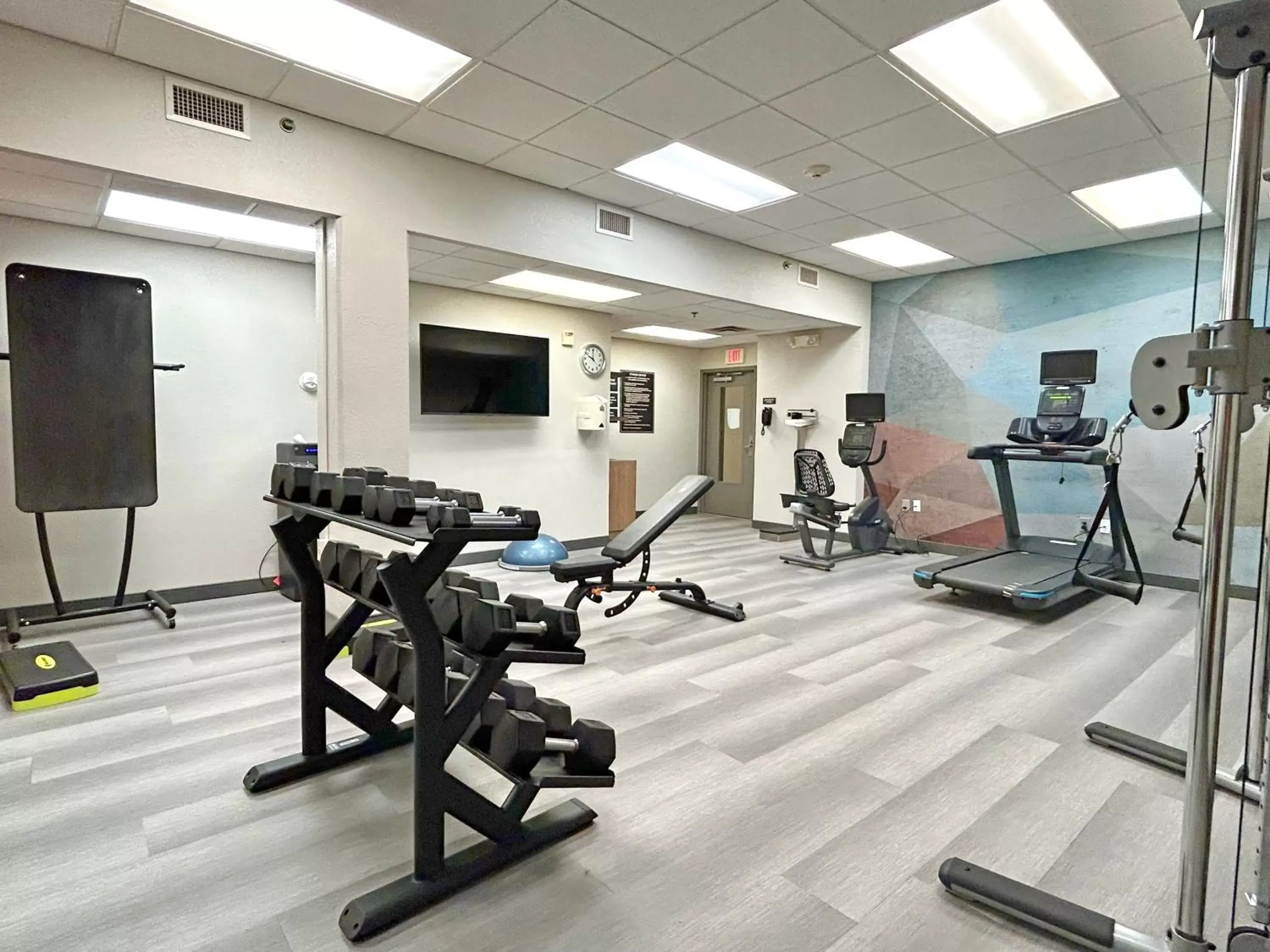 Fitness centre/facilities, Fitness Center/Facilities in Candlewood Suites Indianapolis Downtown Medical District, an IHG Hotel