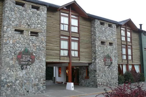 Facade/entrance in Hosteria Posta de los Colonos