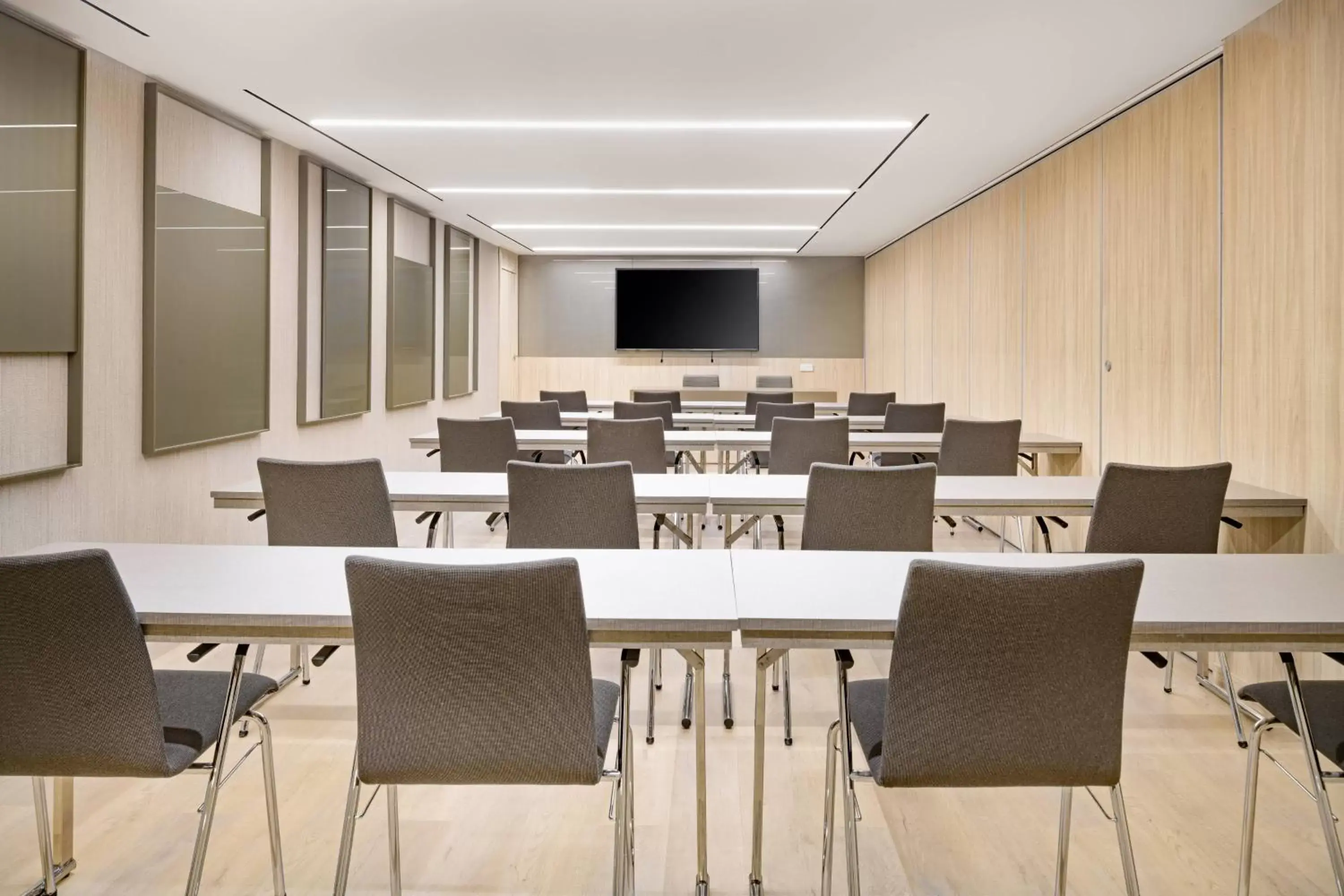 Meeting/conference room in AC Hotel by Marriott Tenerife