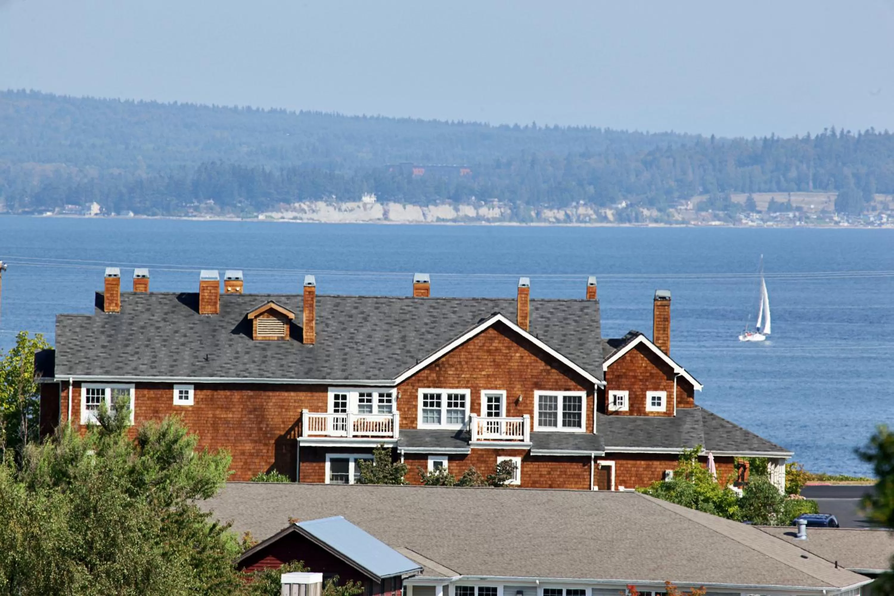 Neighbourhood in Saratoga Inn