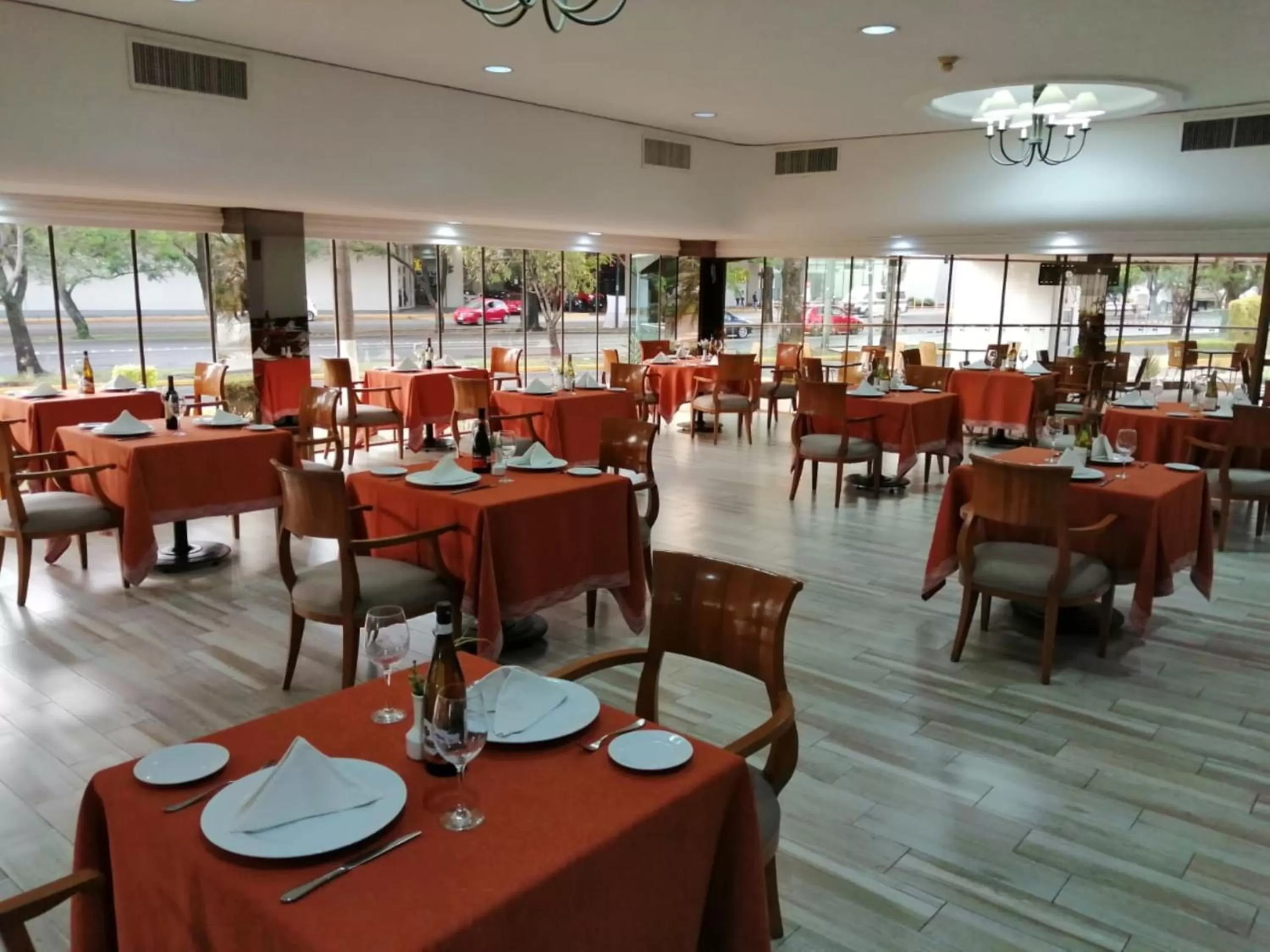 Restaurant/places to eat in Holiday Inn Morelia by IHG