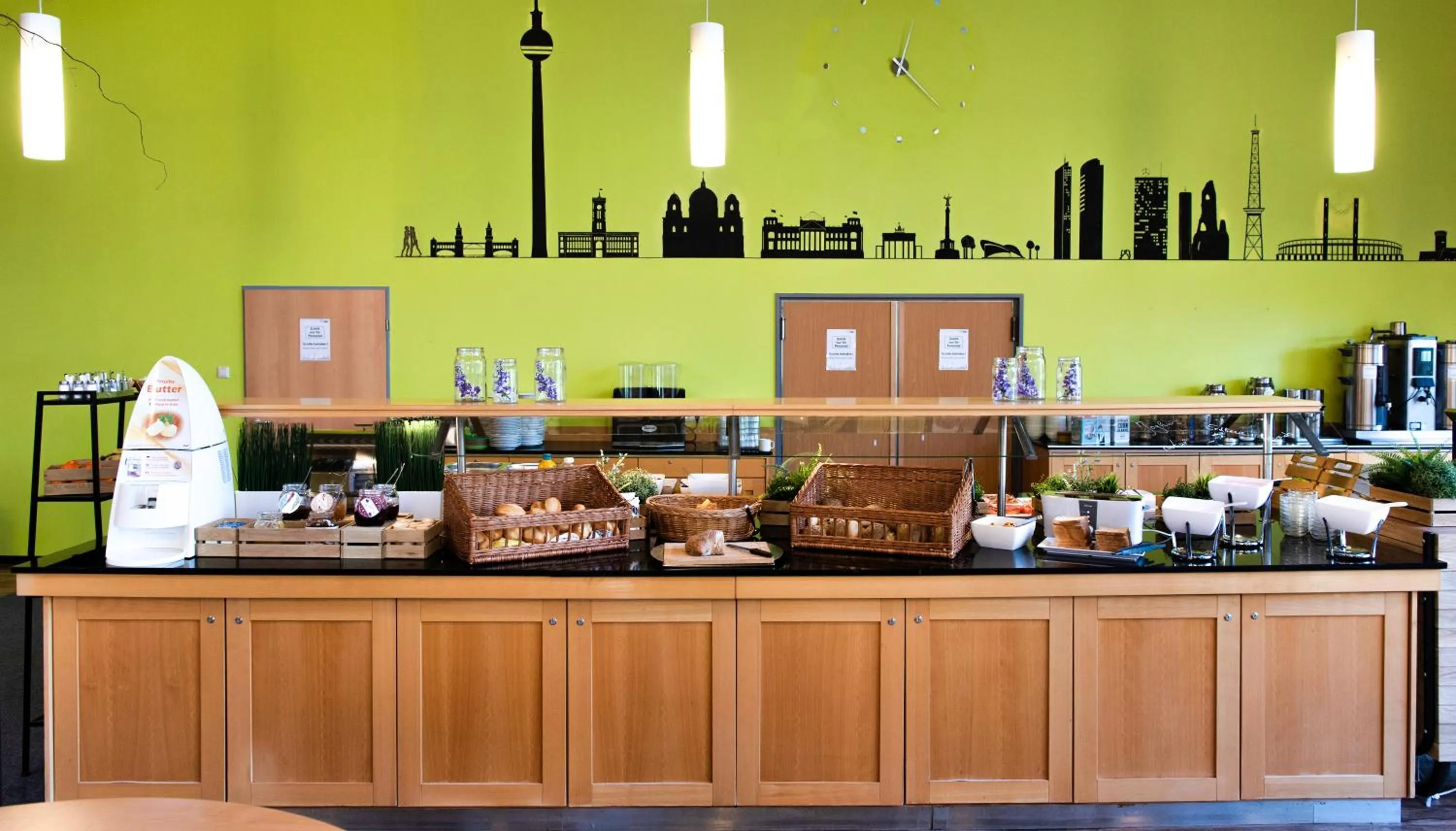 Buffet breakfast in Familienhotel Citylight