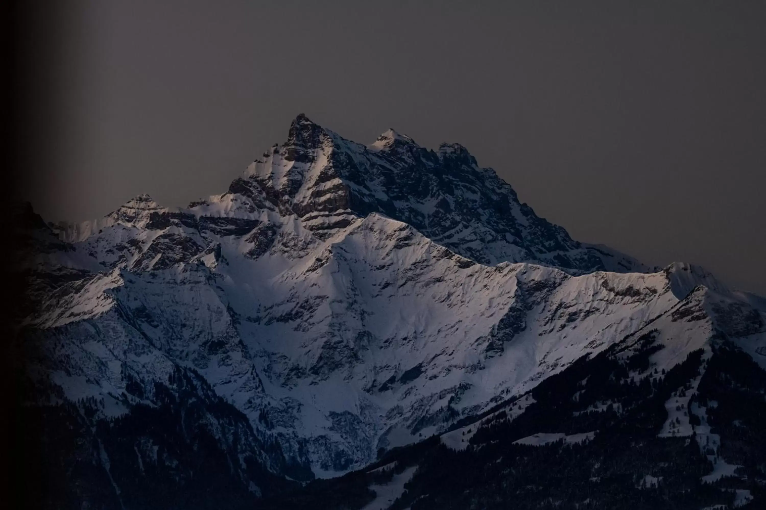 Mountain view, Winter in Villars Palace