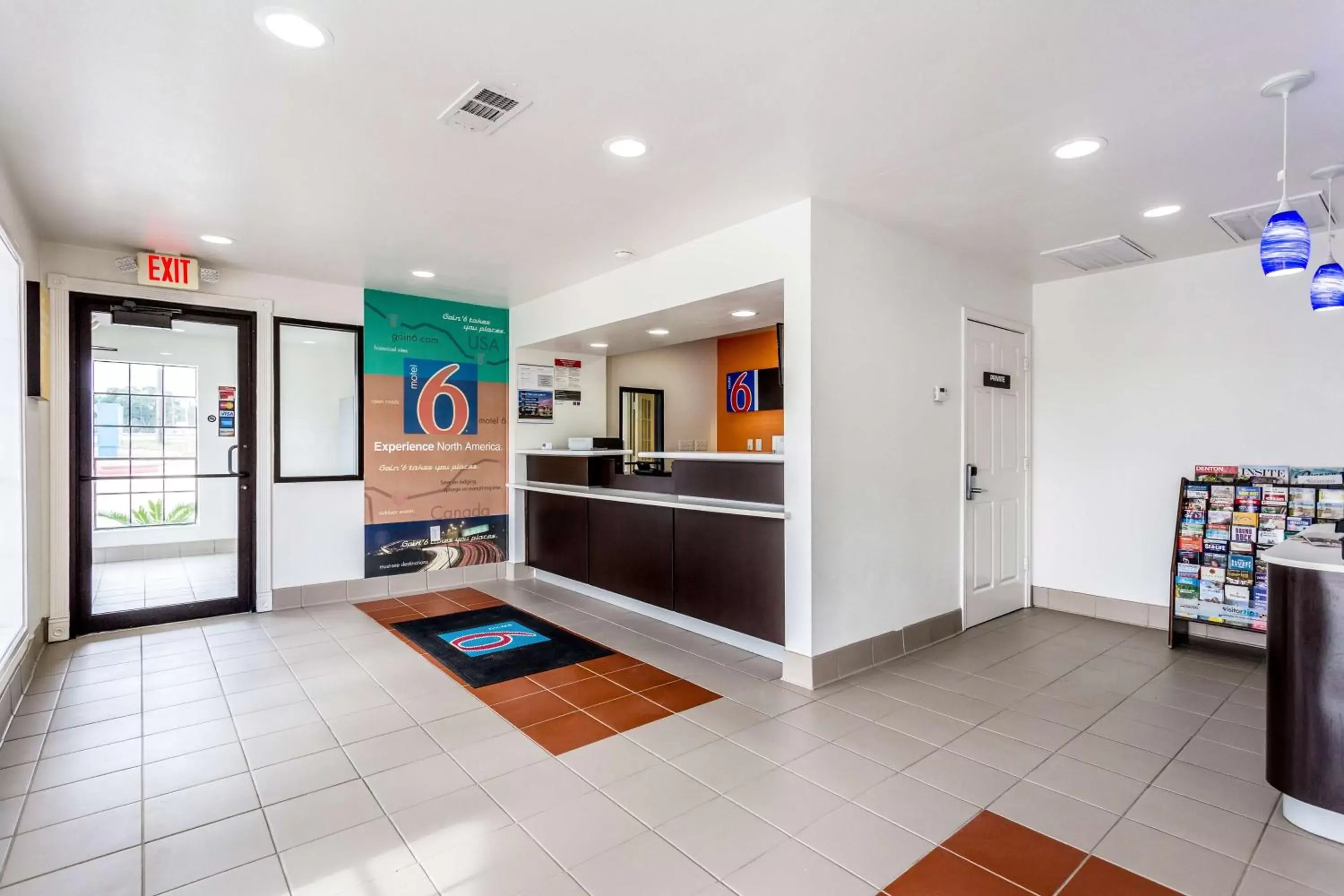 Lobby or reception, Lobby/Reception in Motel 6-Bryan, TX - College Station