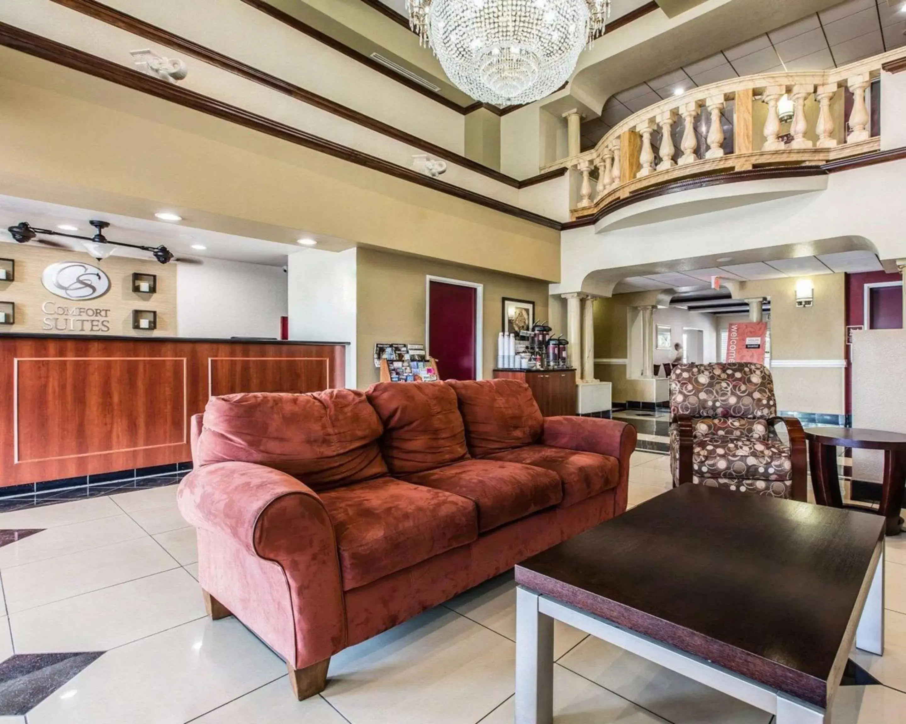 Lobby or reception in Comfort Suites Bakersfield Lobby or reception in Comfort Suites Bakersfield