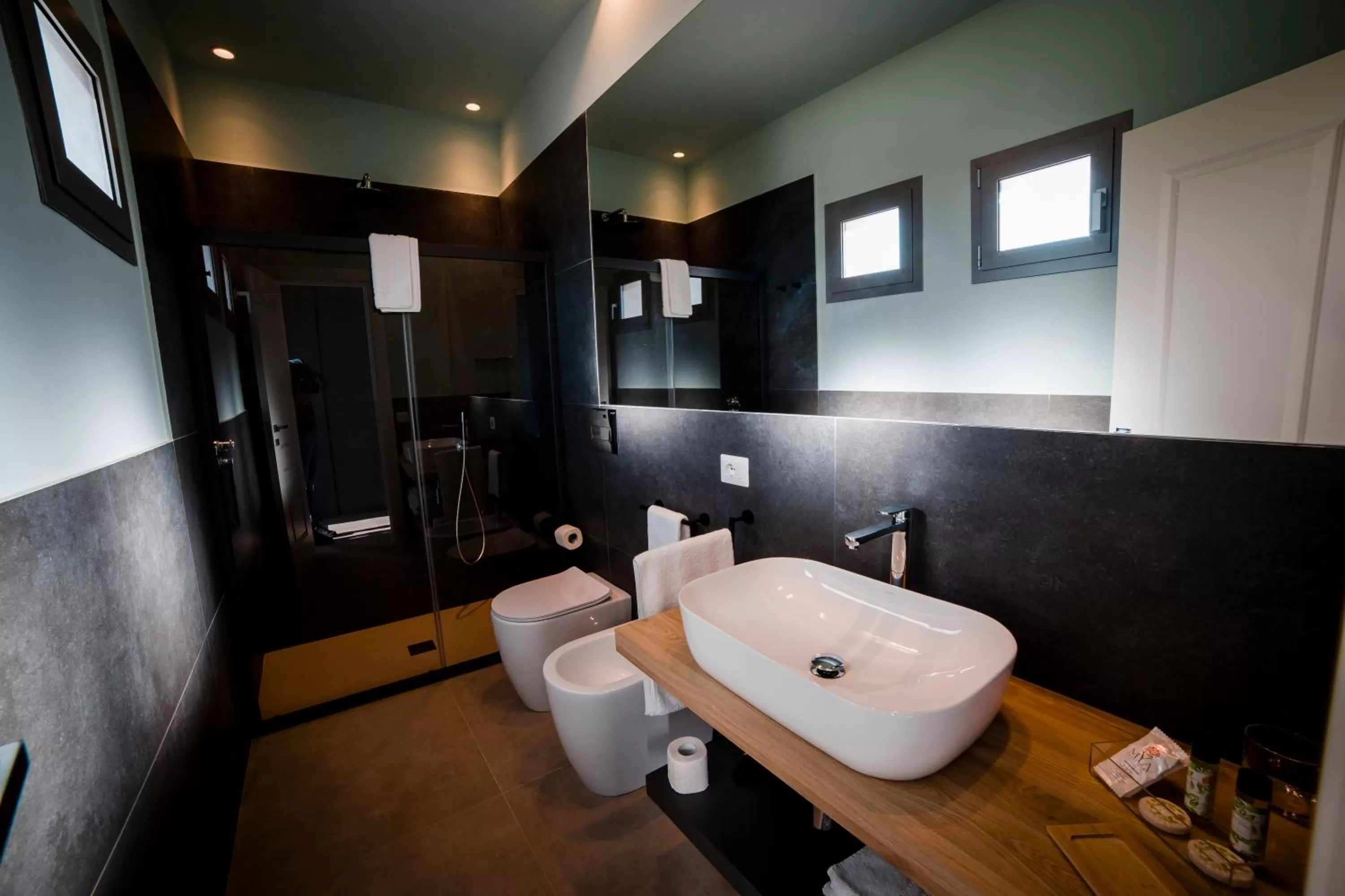 Shower in Baglio Custera