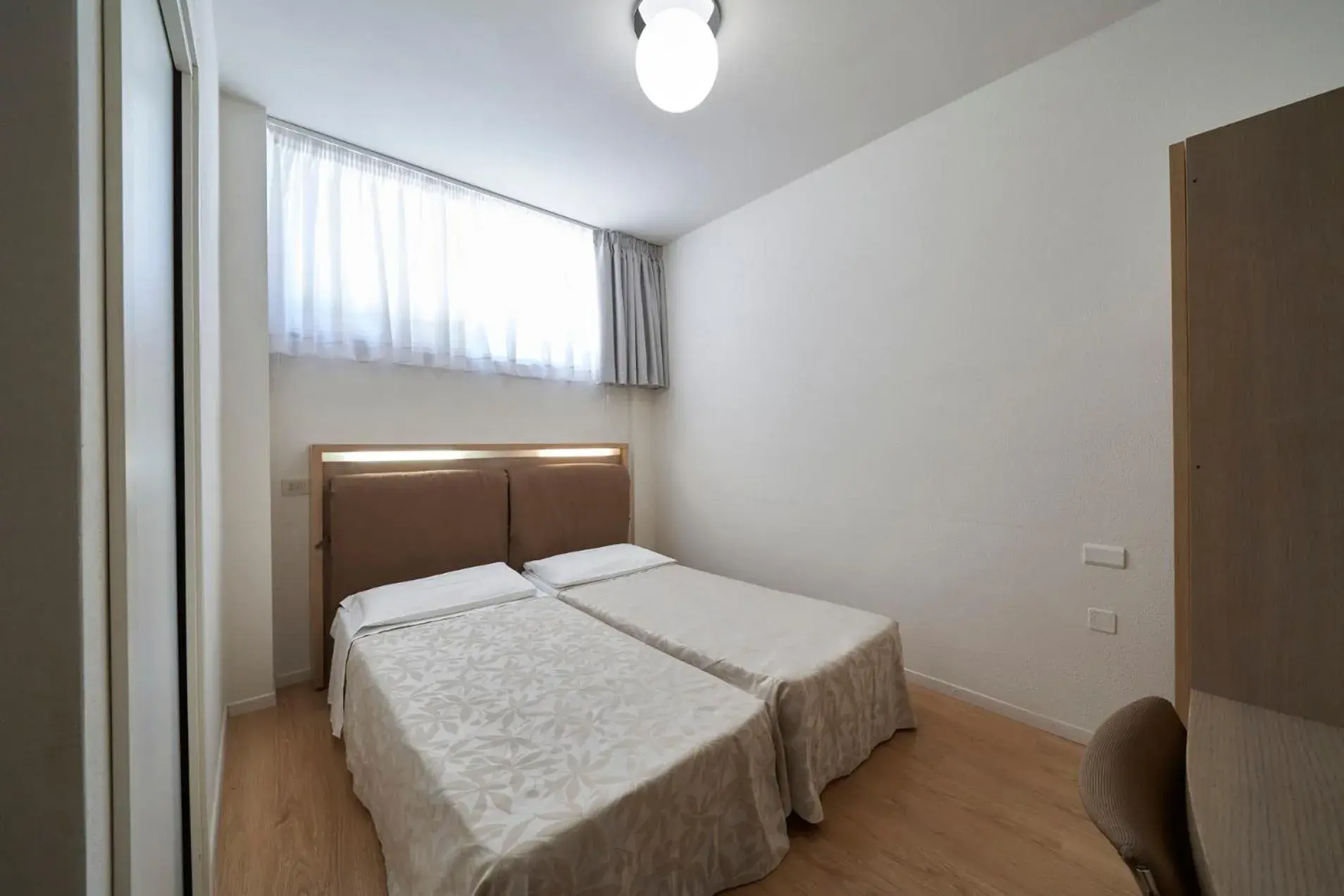 Property building, Bed in Park Hotel Chianti