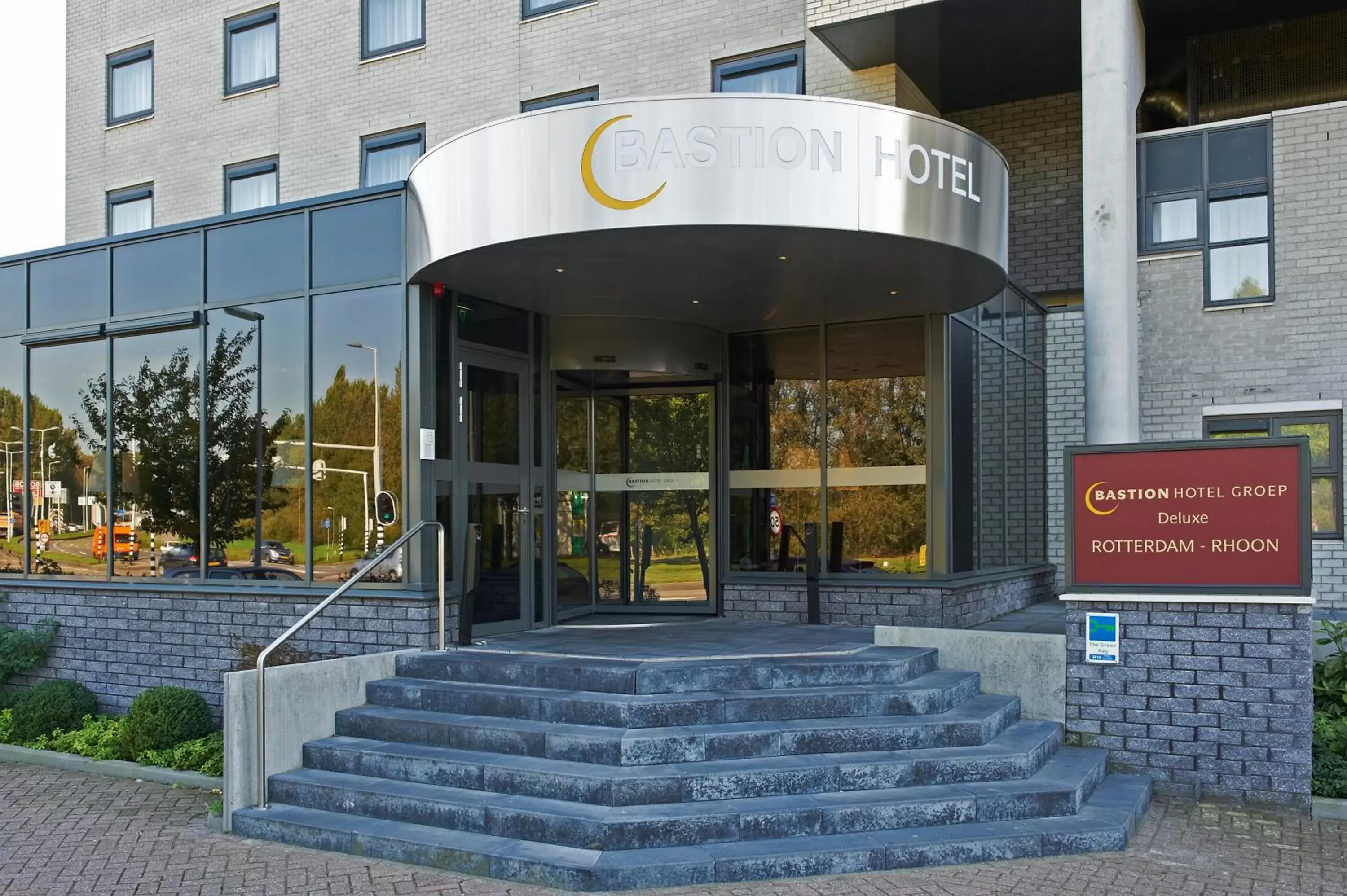 Facade/entrance in Bastion Hotel Rotterdam Zuid Facade/entrance in Bastion Hotel Rotterdam Zuid