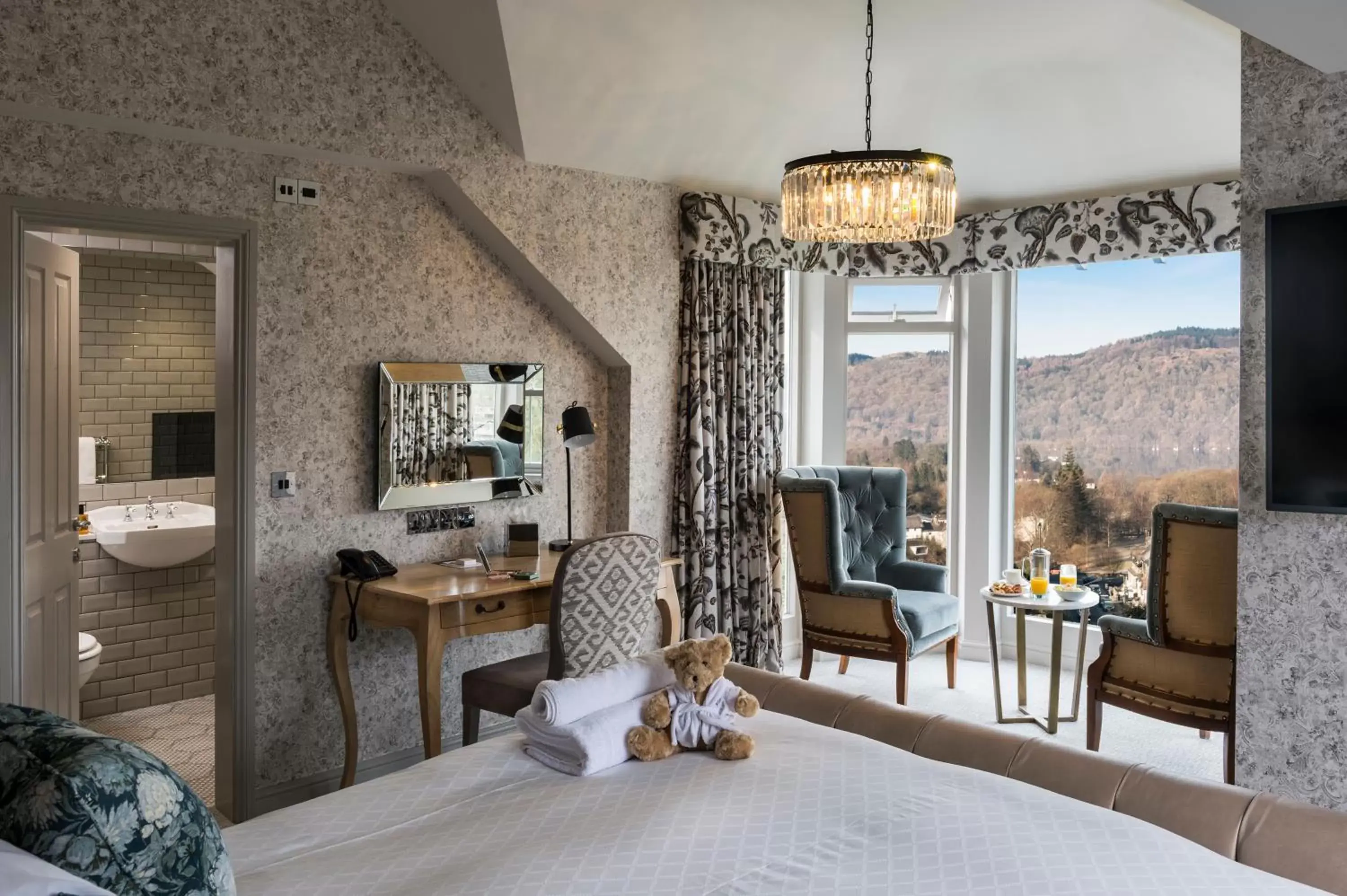 Bedroom, Seating Area in Hillthwaite Hotel