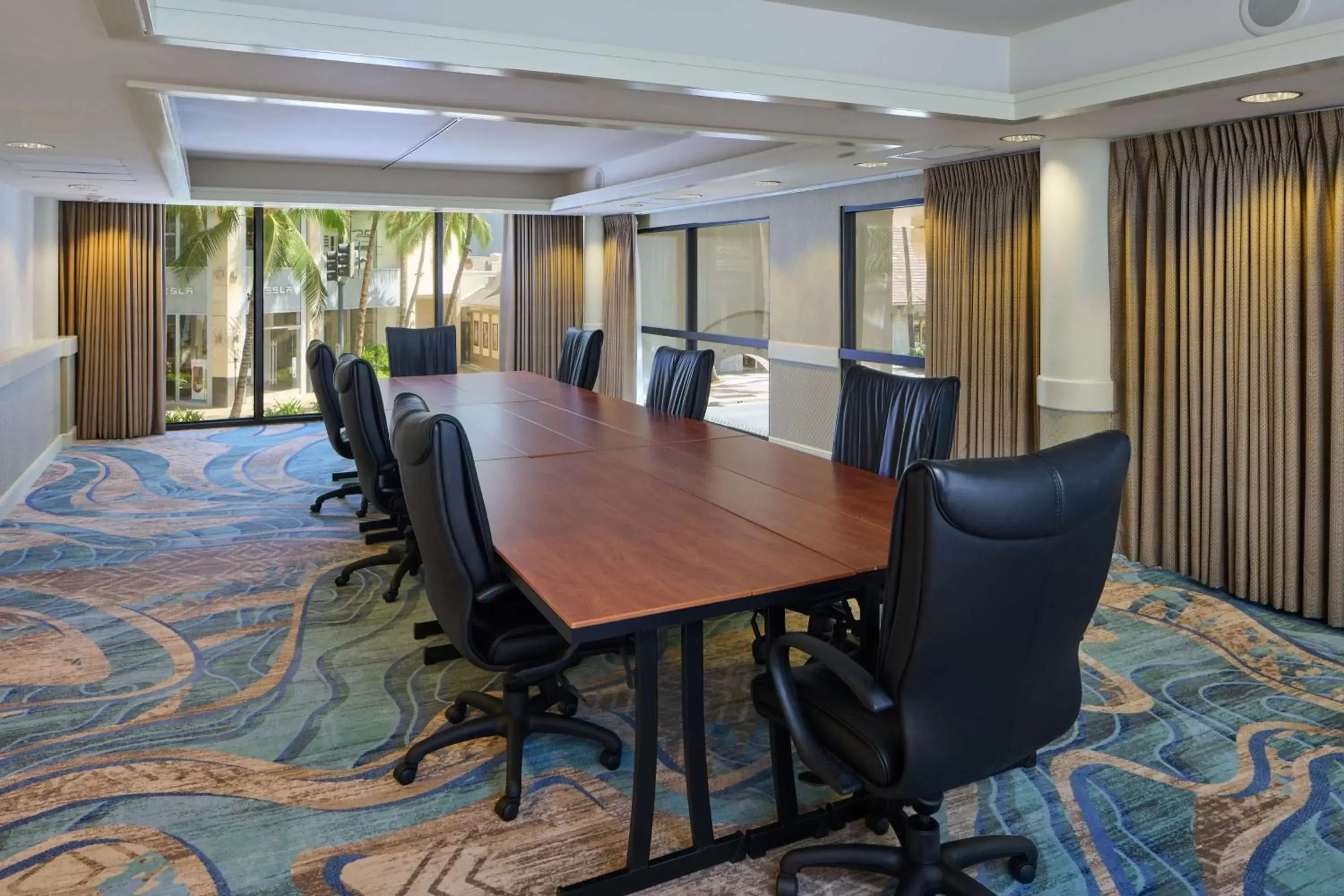 Meeting/conference room in OUTRIGGER Waikiki Beach Resort