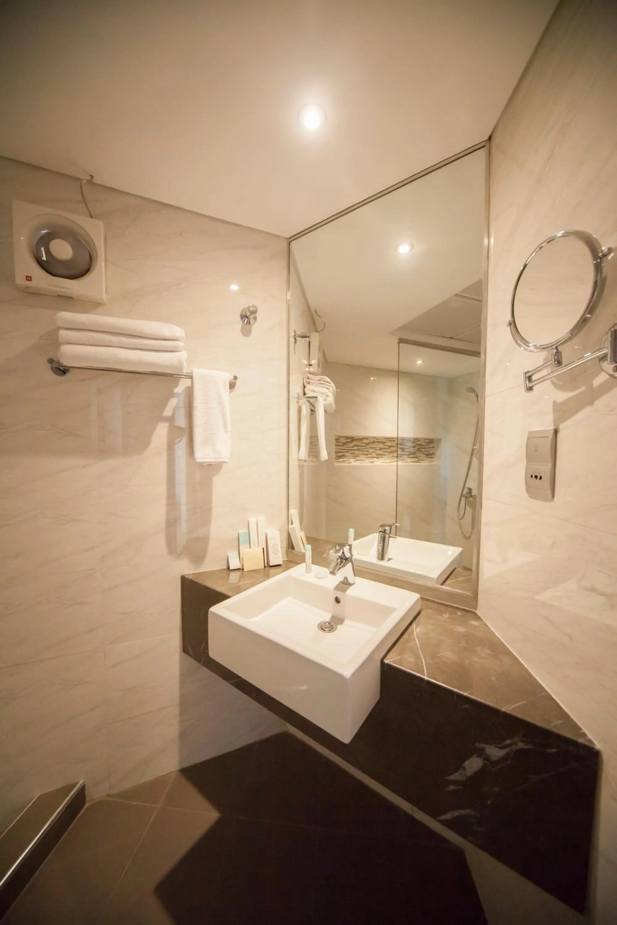 Bathroom in Pearl Hotel & Spa