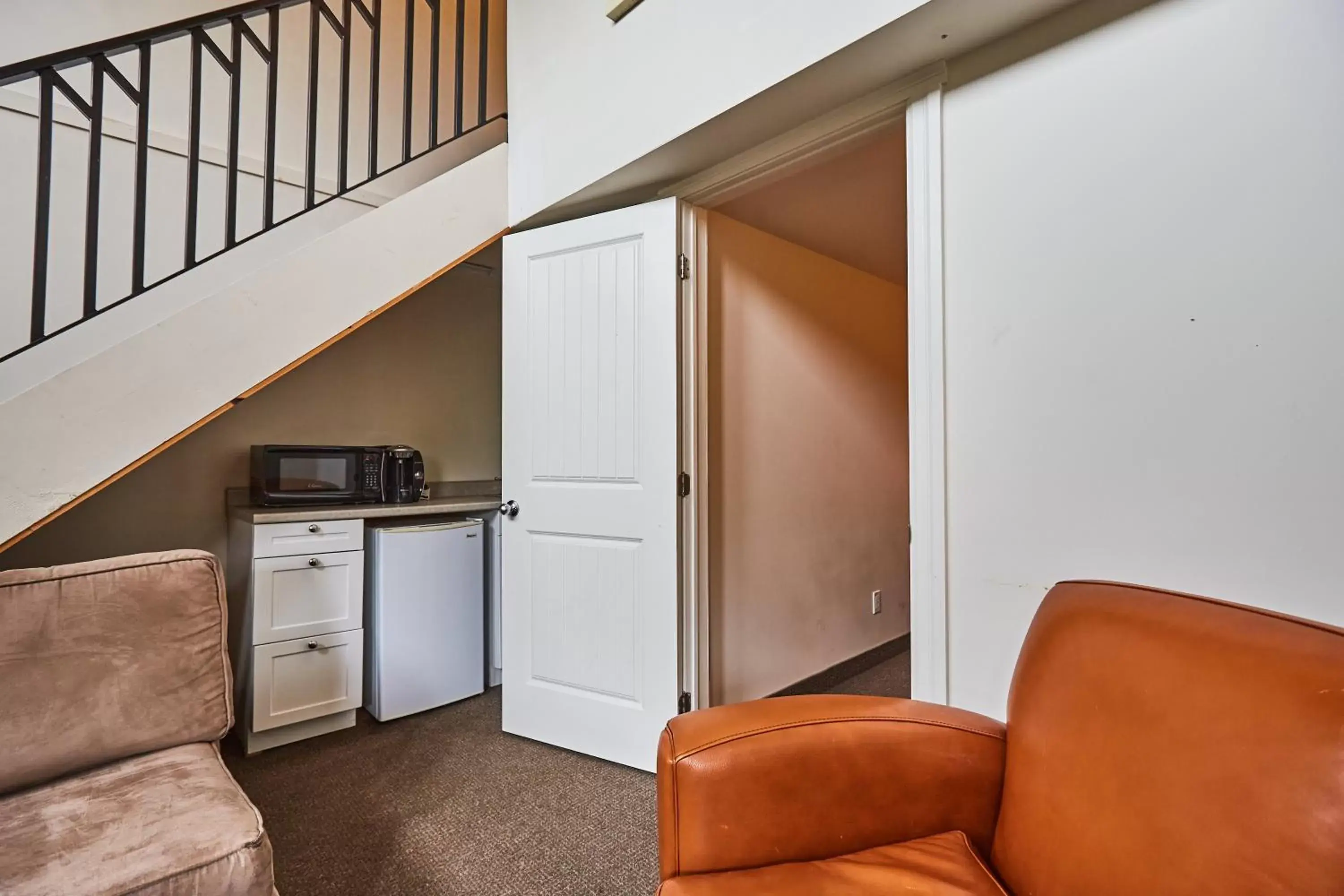 Kitchen or kitchenette, Kitchen/Kitchenette in 3 Pines Lodge Muskoka