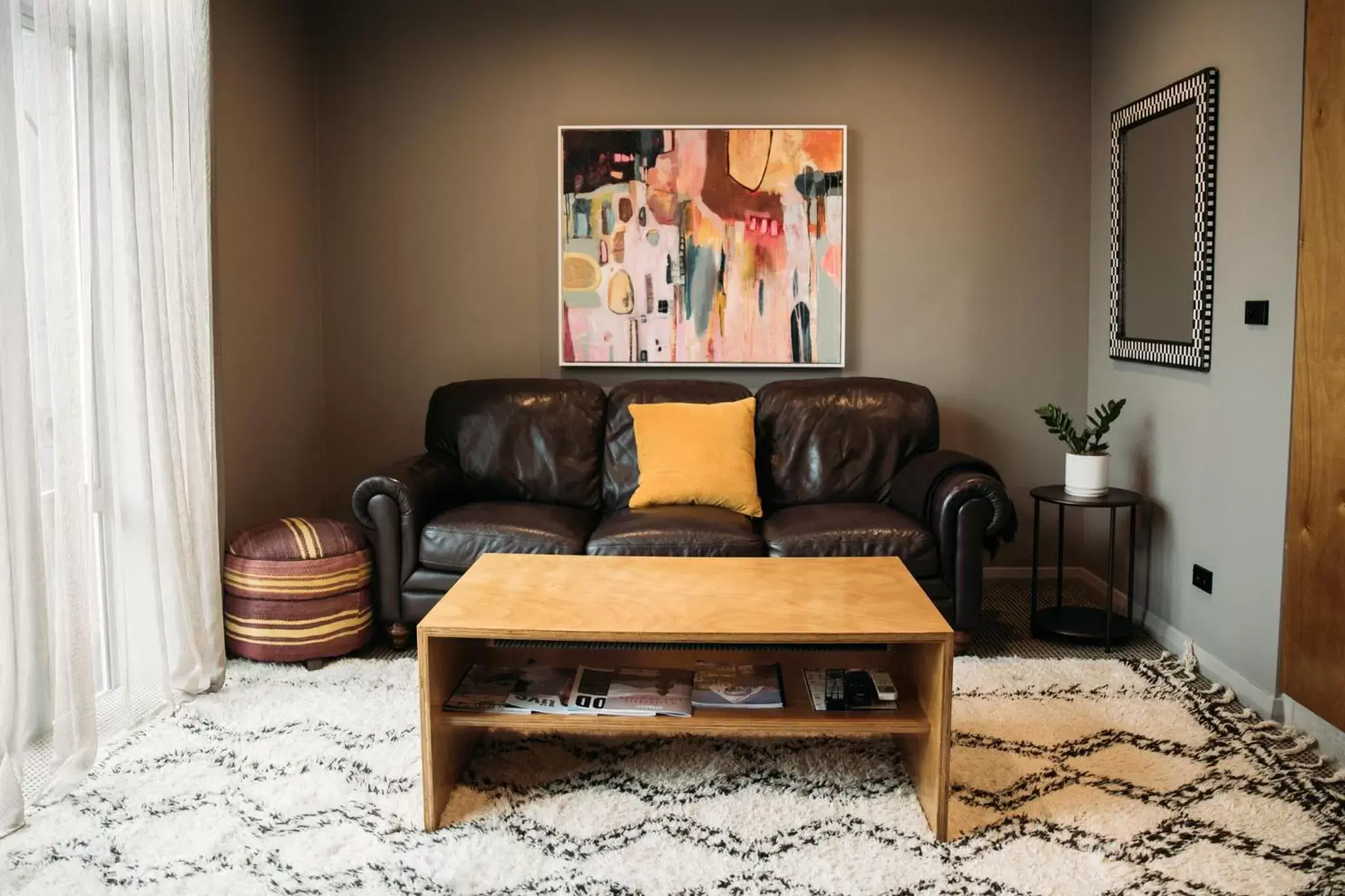 Living room, Seating Area in King and Queen Hotel Suites