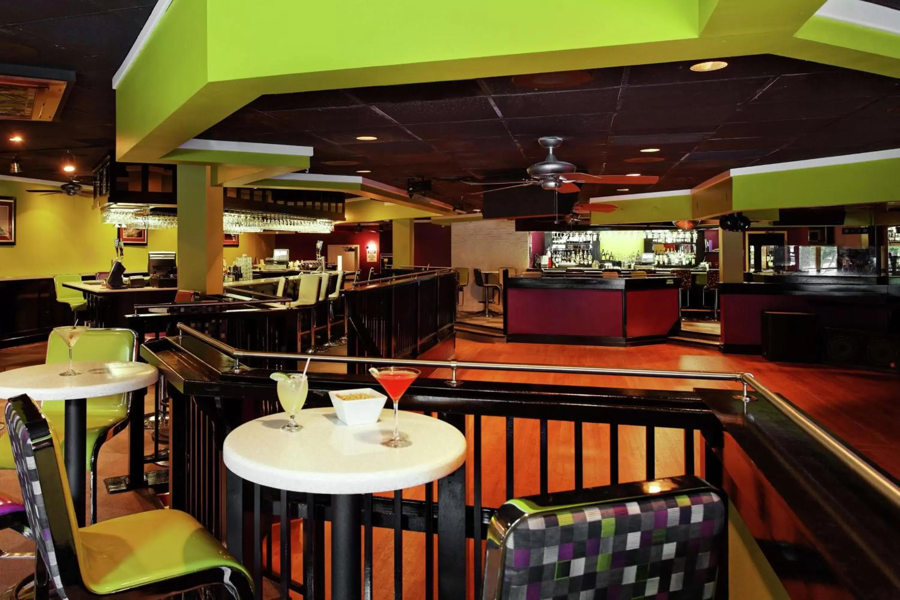 Lounge or bar, Lounge/Bar in DoubleTree by Hilton Hotel Richmond - Midlothian