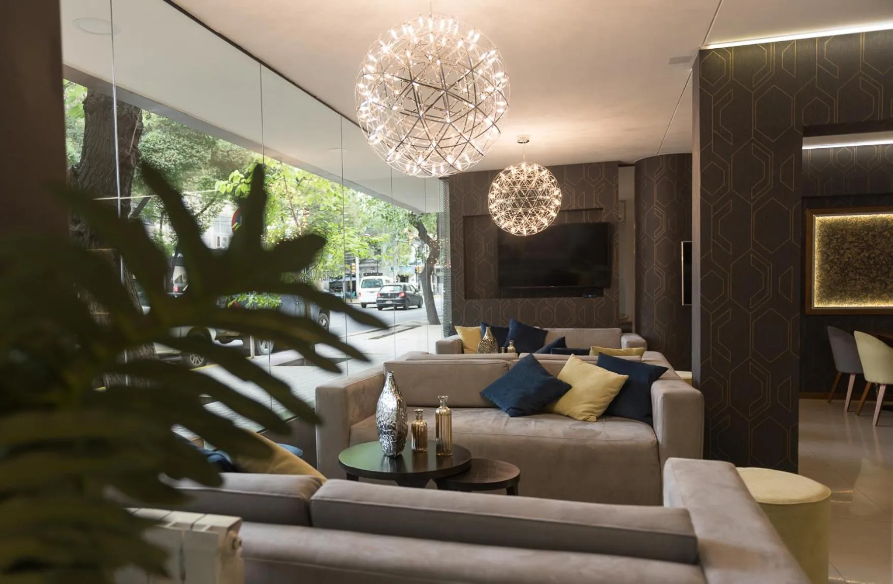 Living room in Urbana Class Hotel