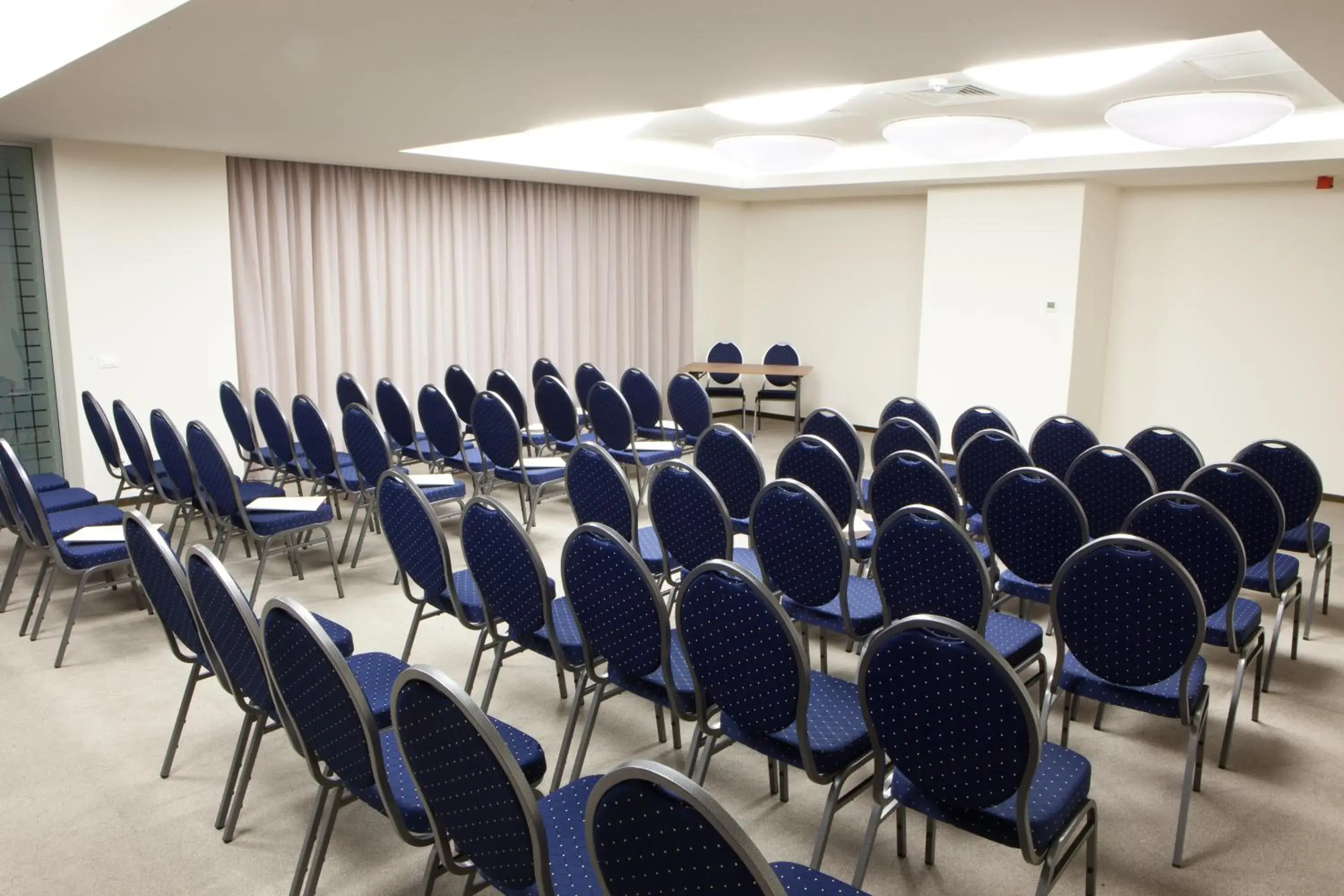 Business facilities in Europa Royale Bucharest